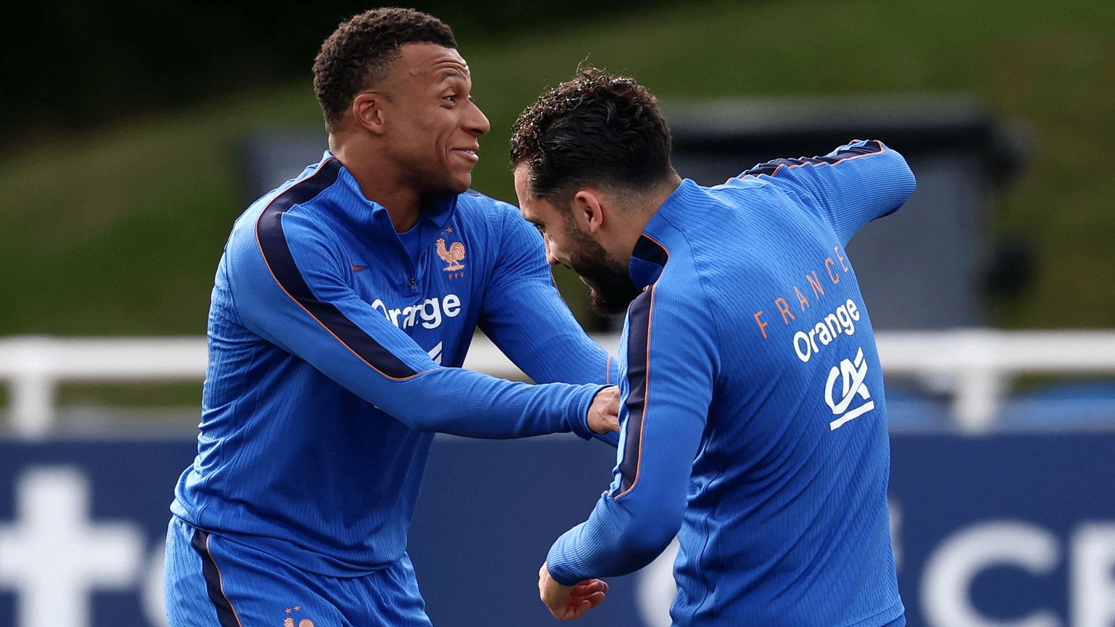 Tensione Francia Mbappé e altri 3 compagni contro la Federaz