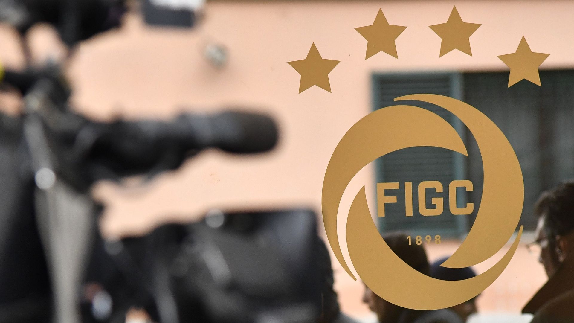 Violazioni amministrative: deferiti Juve Stabia, Crotone e altri 4 club di Serie C. La penalizzazione varrà per la prossima stagione