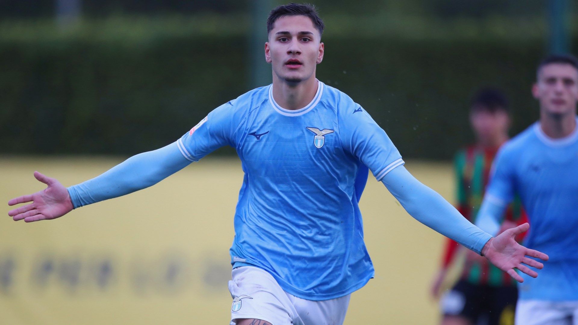 crespi lazio primavera 2024 25 esulta