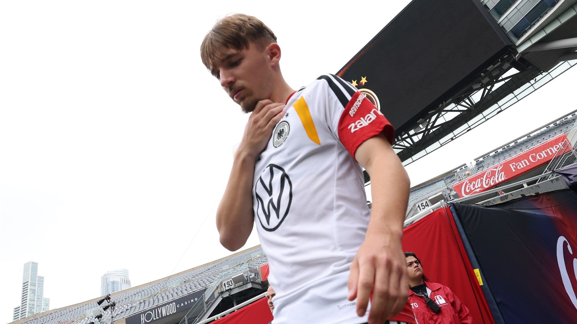 Germania, ansia per Lennart Karl: la stellina classe 2008 del Bayern Monaco a rischio per i Mondiali a causa di un infortunio