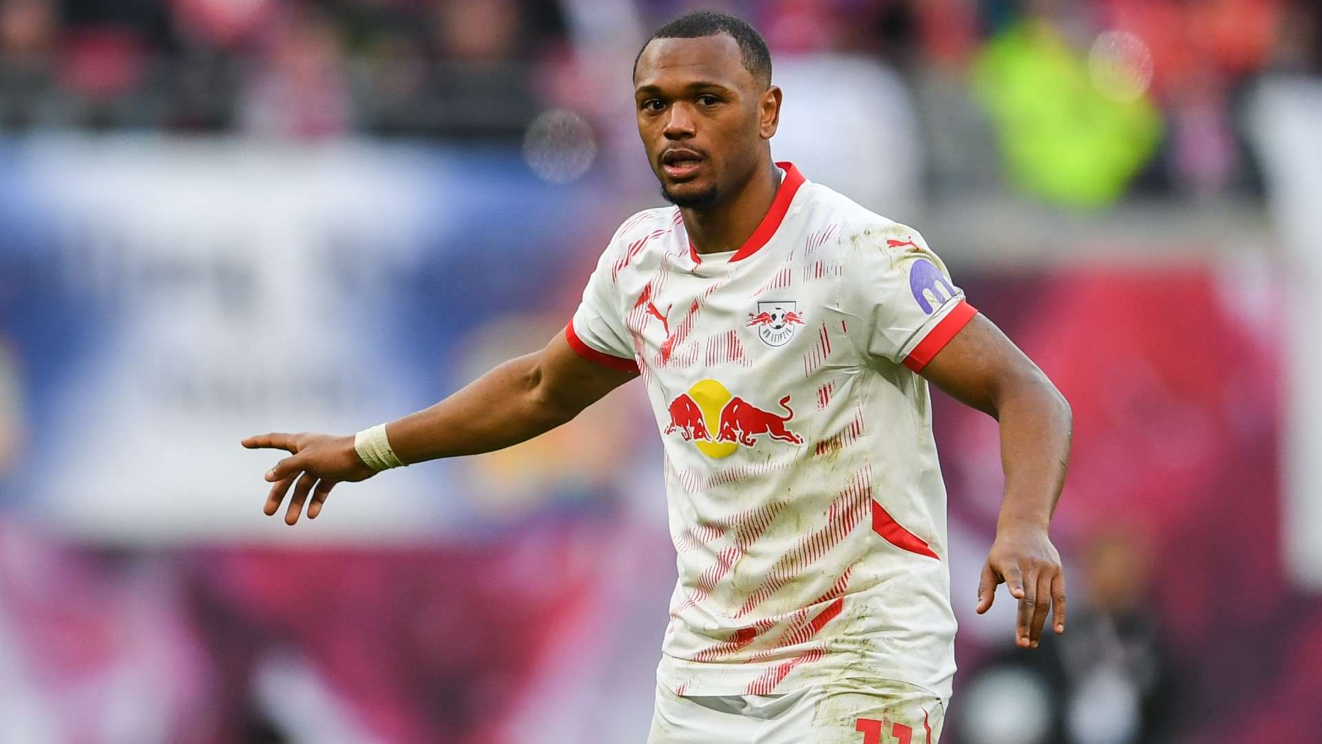 Lois Openda of RB Leipzig reacts