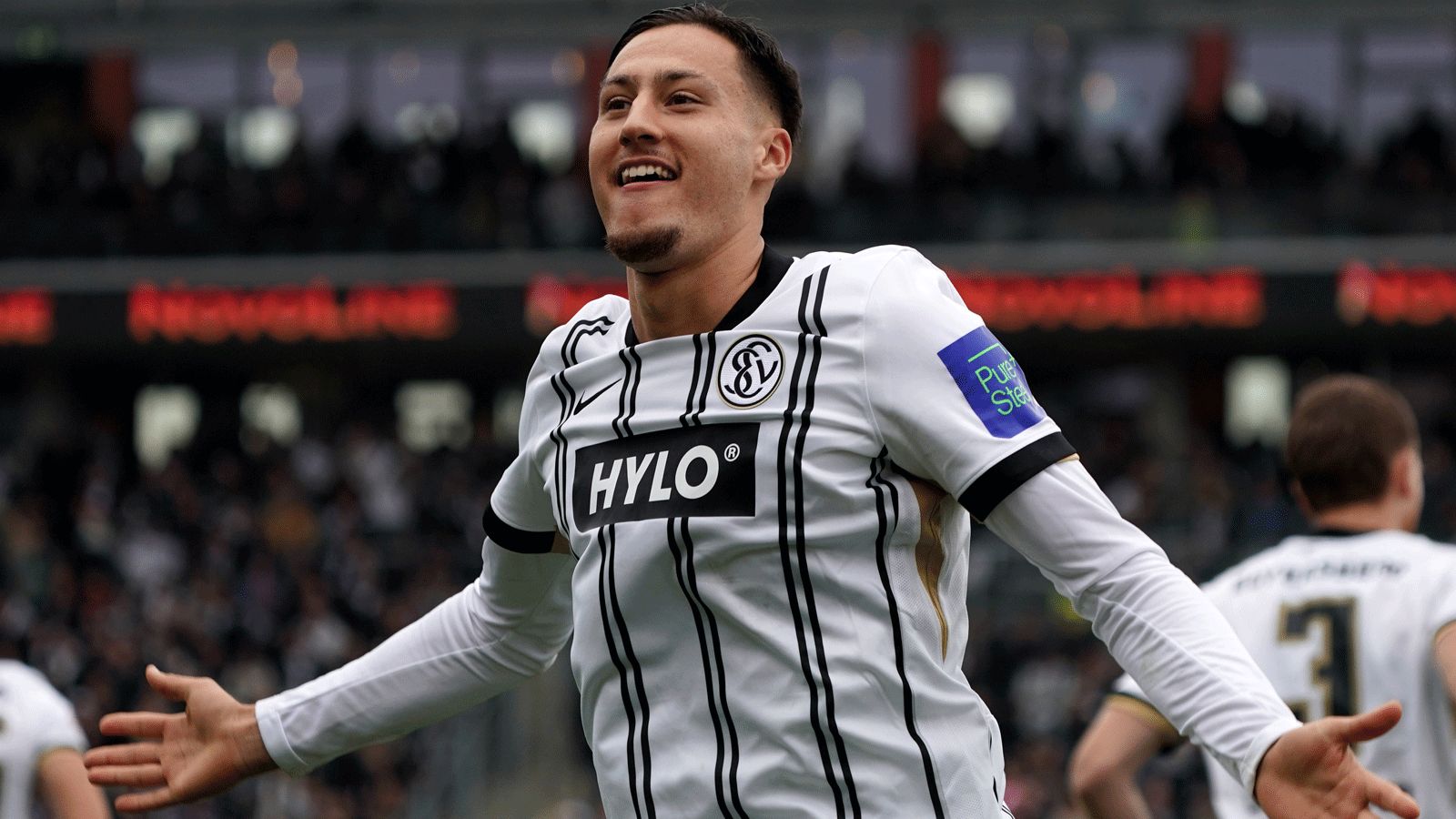 Younes Ebnoutalib
