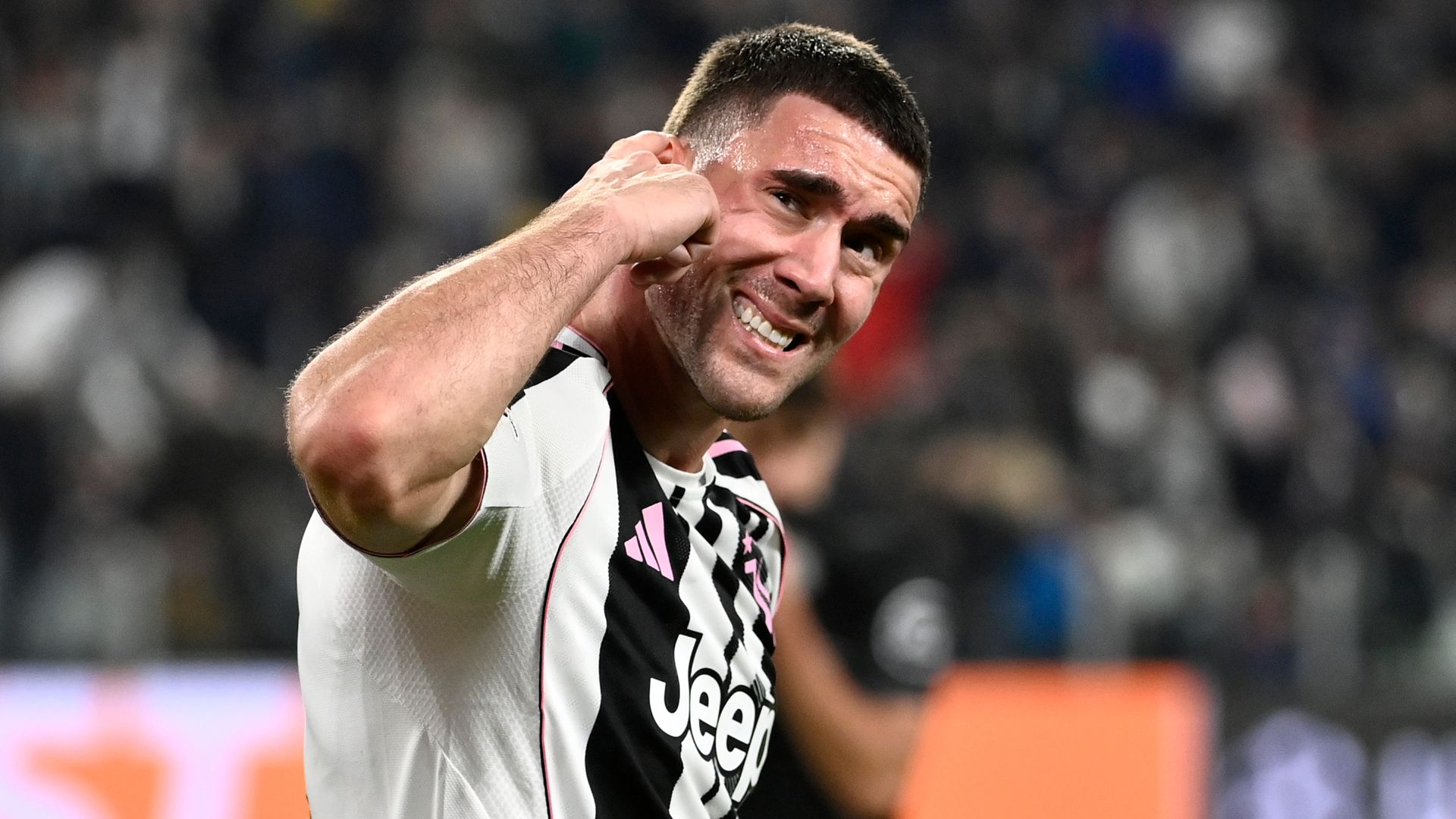 Juventus, Laporta allo scoperto su Vlahovic: "Grande giocatore"