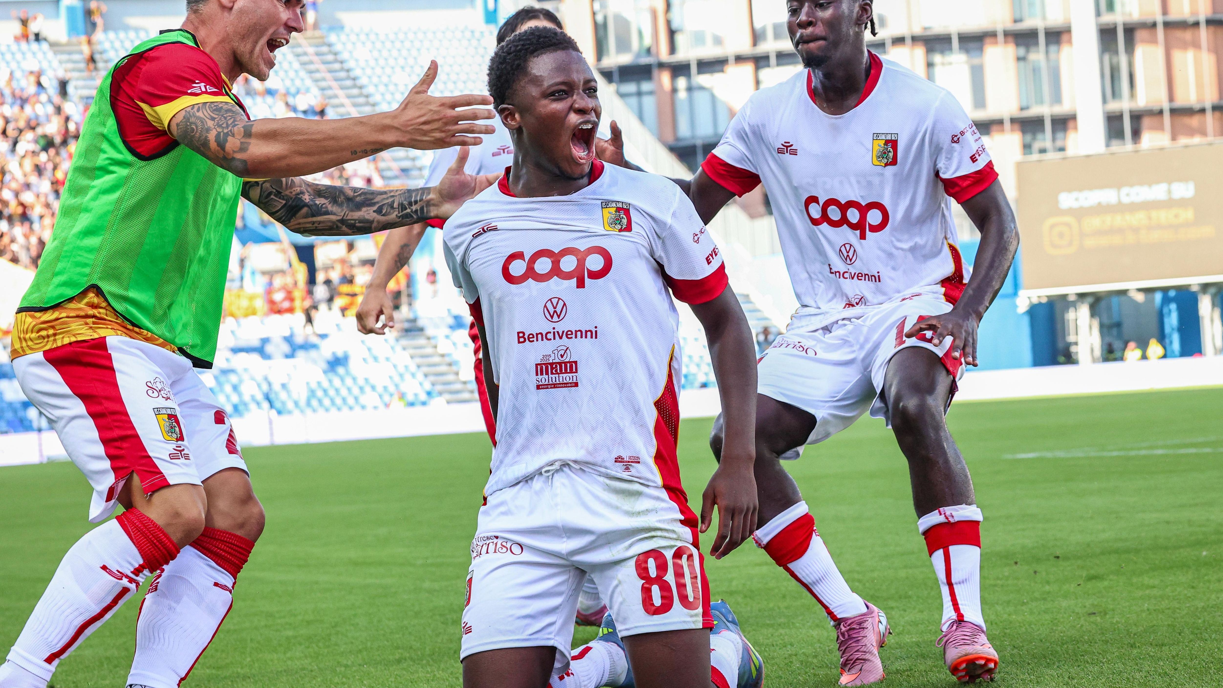 Serie B, perché non si gioca Catanzaro-Modena: il motivo e quando si recupera