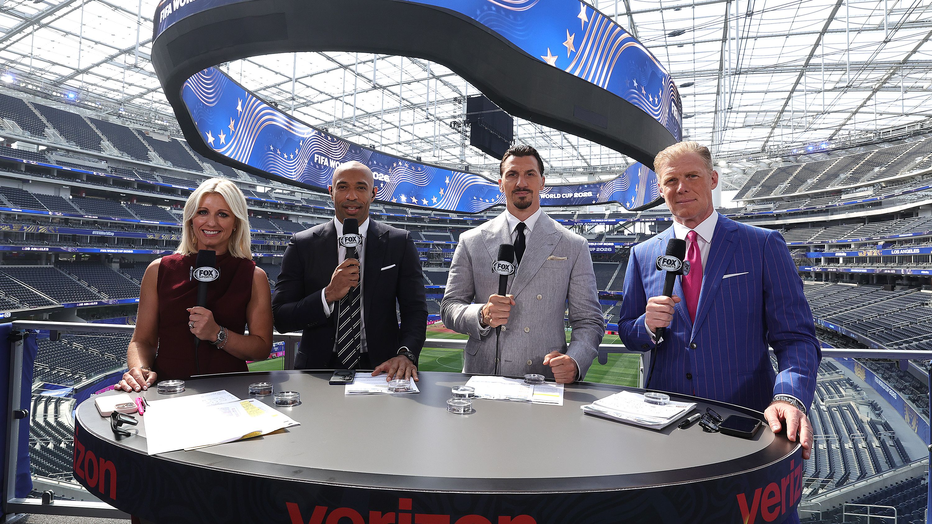 "La prima e l'ultima volta" - Zlatan Ibrahimovic sembra lasciare il commento calcistico e ringrazia Thierry Henry e Alexi Lalas dopo la finale dei Mondiali
