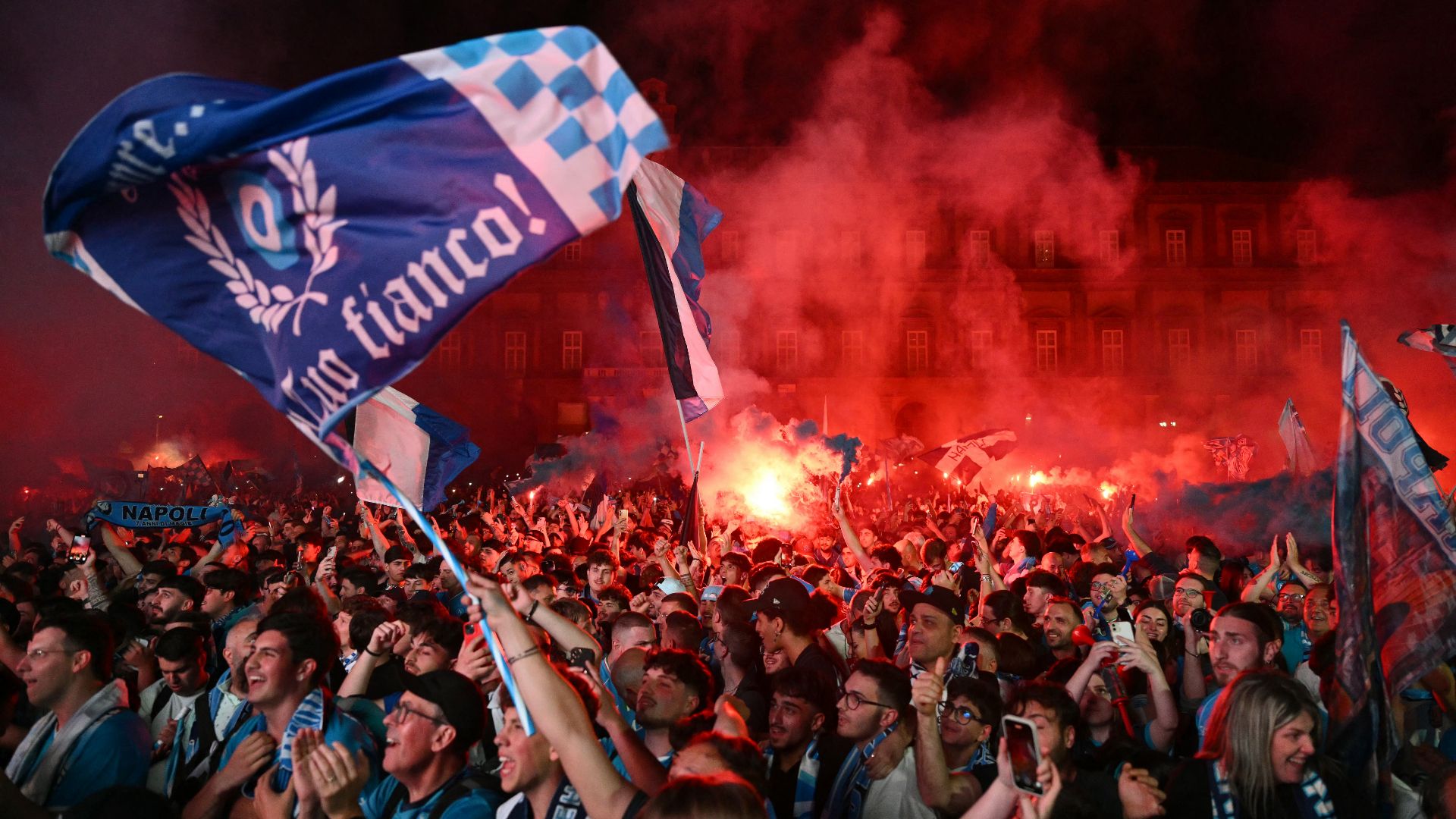 Chi è Milton Pereyra, il nuovo acquisto del Napoli preso dal Boca Juniors dopo due gol al River Plate: il contratto e l’idea di Conte Chi è Milton Pereyra, il nuovo acquisto del Napoli preso dal Boca Juniors dopo due gol al River Plate: il contratto e l’idea di Conte