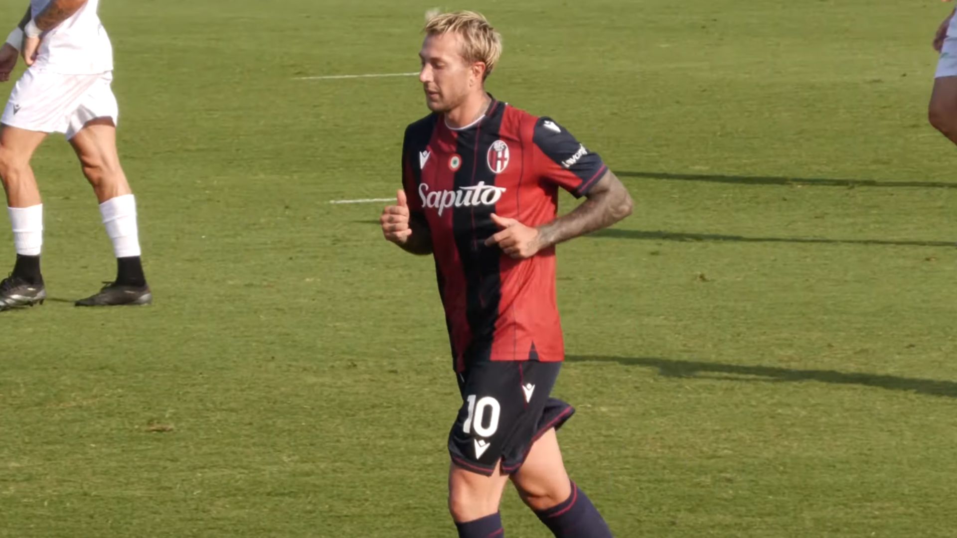 Bologna in ansia per Bernardeschi, ko al ginocchio nell'amichevole con la Vis Pesaro