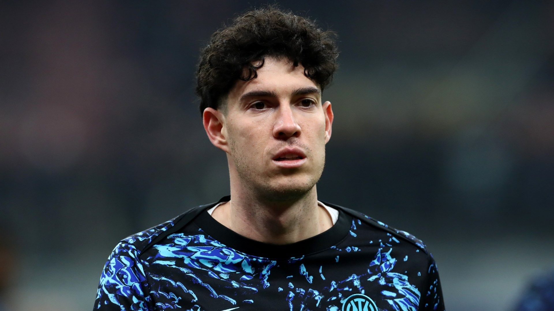 Cassano: "Bastoni non è da big, difende a 50 metri dalla porta e se lo puntano è finita. No, non mi piace" Cassano: "Bastoni non è da big, difende a 50 metri dalla porta e se lo puntano è finita. No, non mi piace"