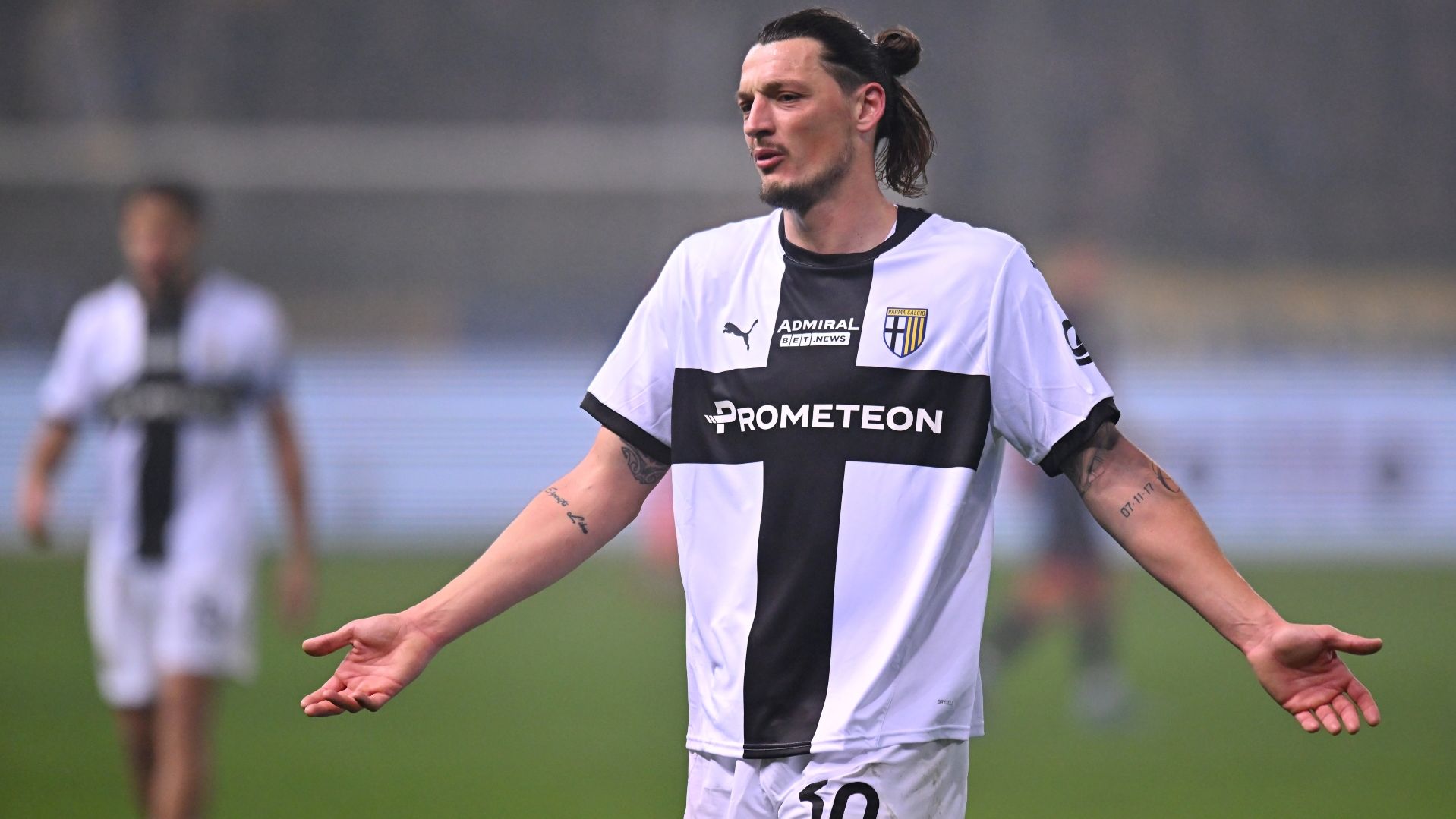 Cremonese, colpo a sorpresa: arriva Djuric dal Parma, cifre e dettagli