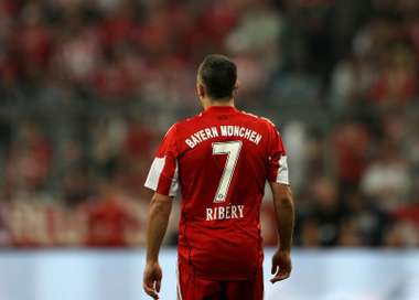nuovo.archivio.foto.ribery.bayern.monaco.spalle.jpg