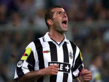nuovo.archivio.foto.zidane.juventus.esulta.jpg