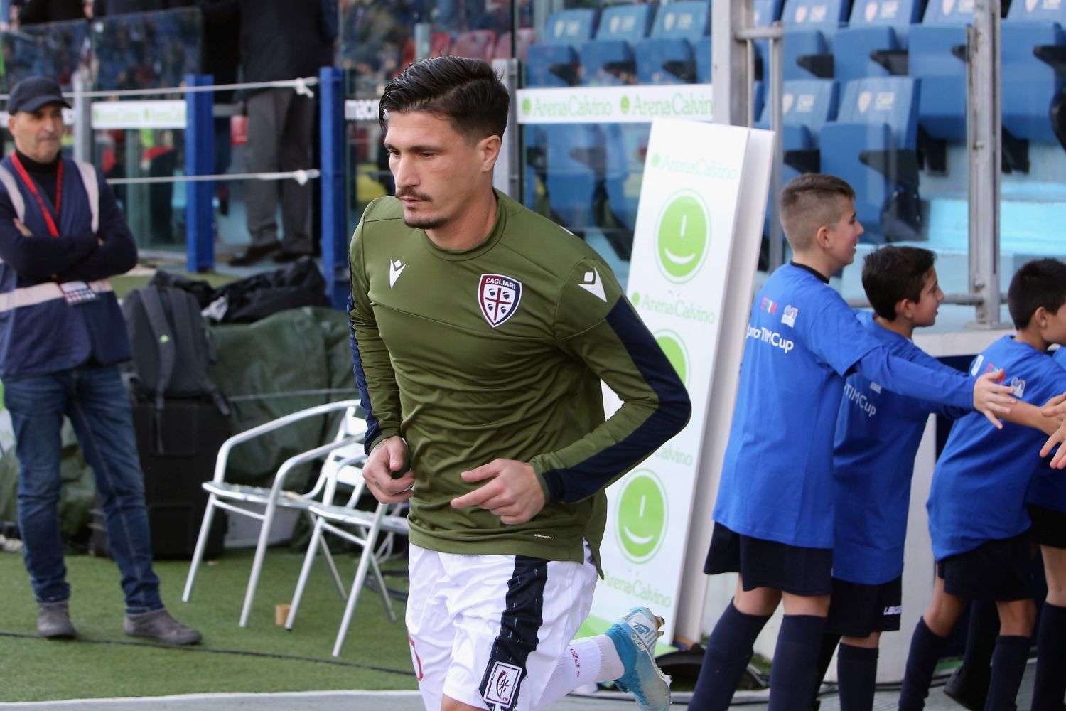 pisacane.cagliari.2019.20.riscaldamento.jpg