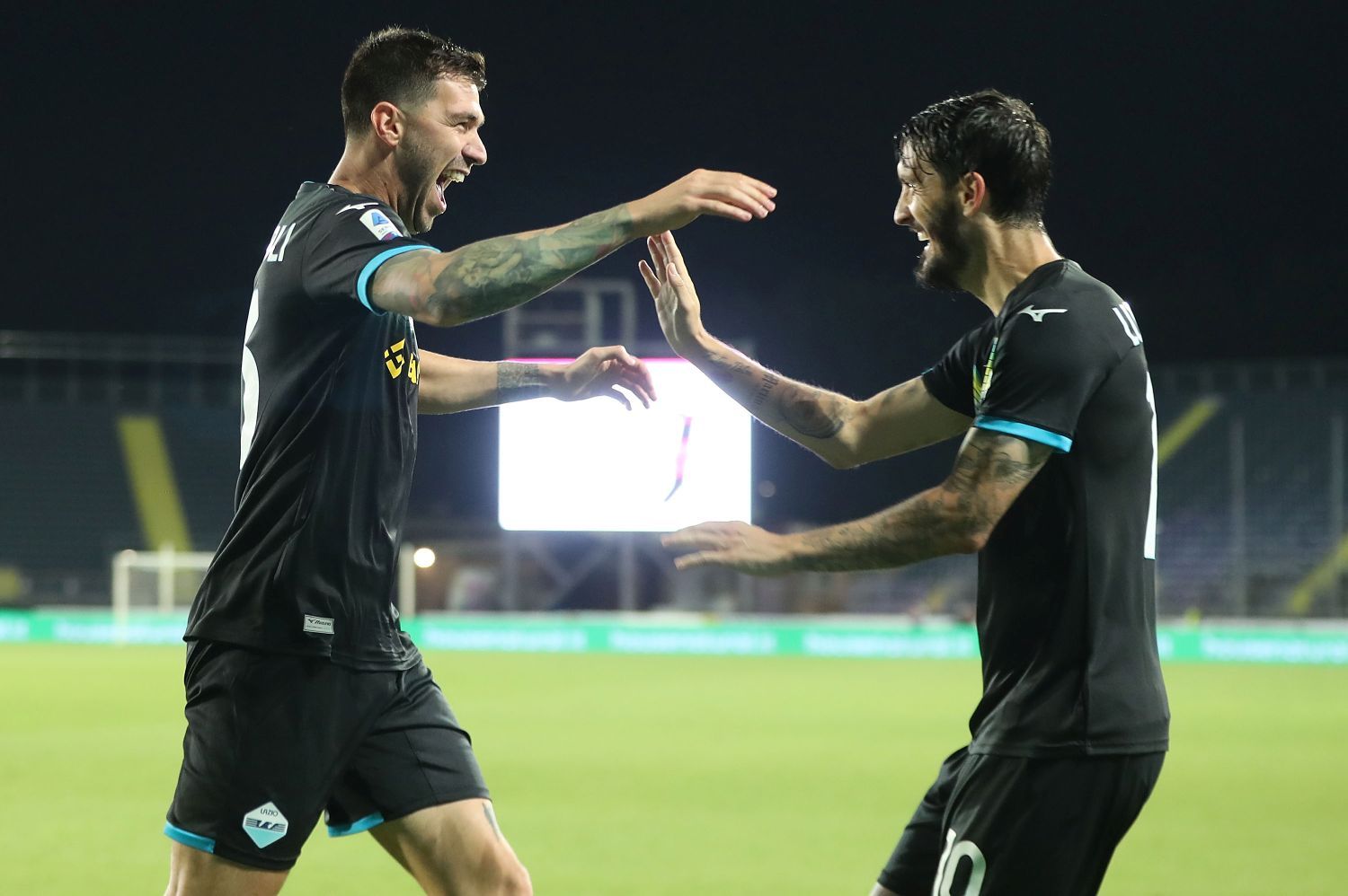 Laziomania: secondi dopo 20 anni, in Champions, tutto grazie a Sarri ma ...