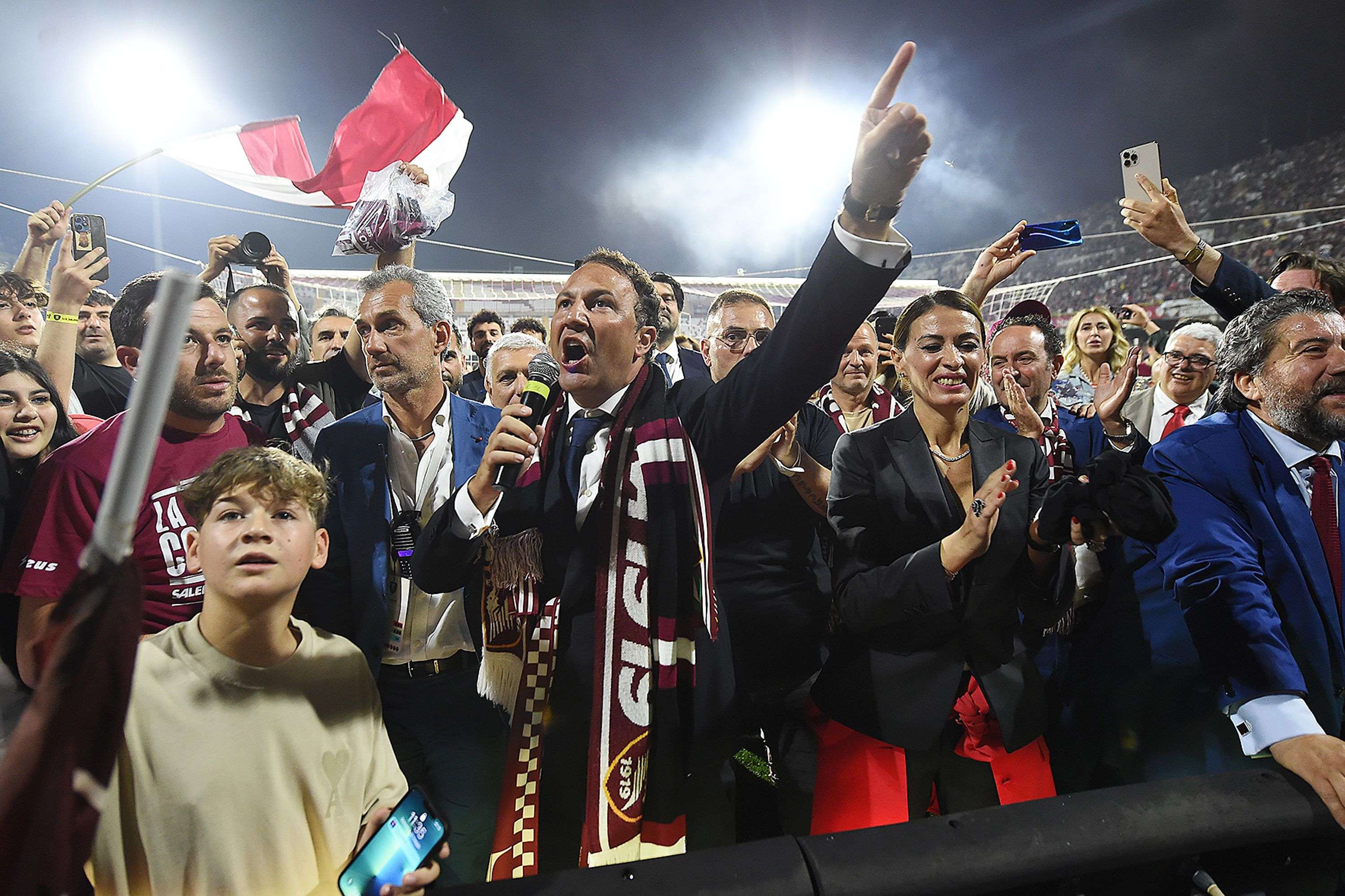 iervolino.salernitana.urla.2023.jpg