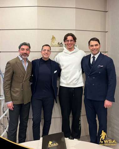 carnesecchi.lucci.cambio.agente.SOLO.DENTRO.2024.jpg