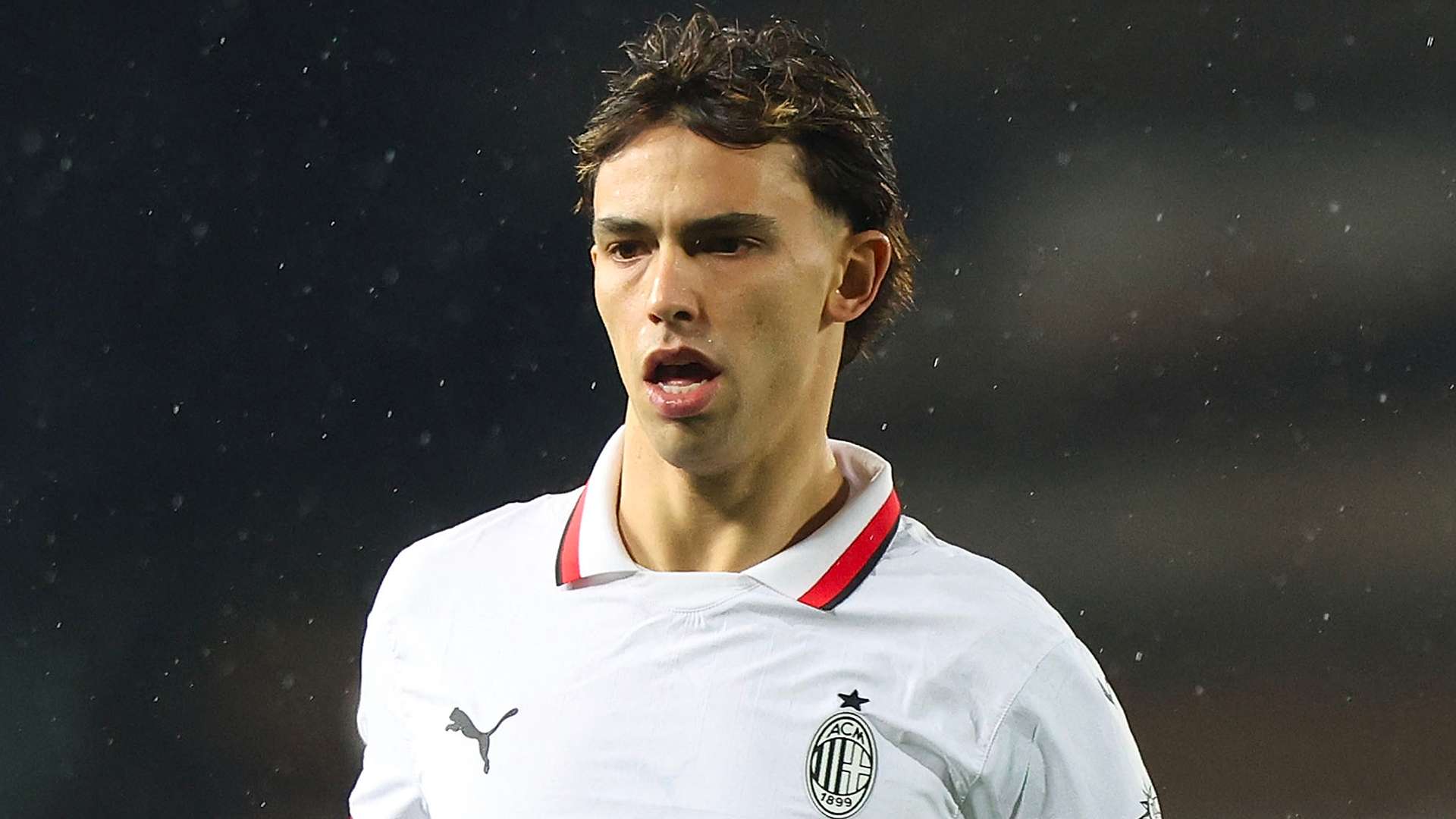 joao.felix.milan.2025.bianca..png