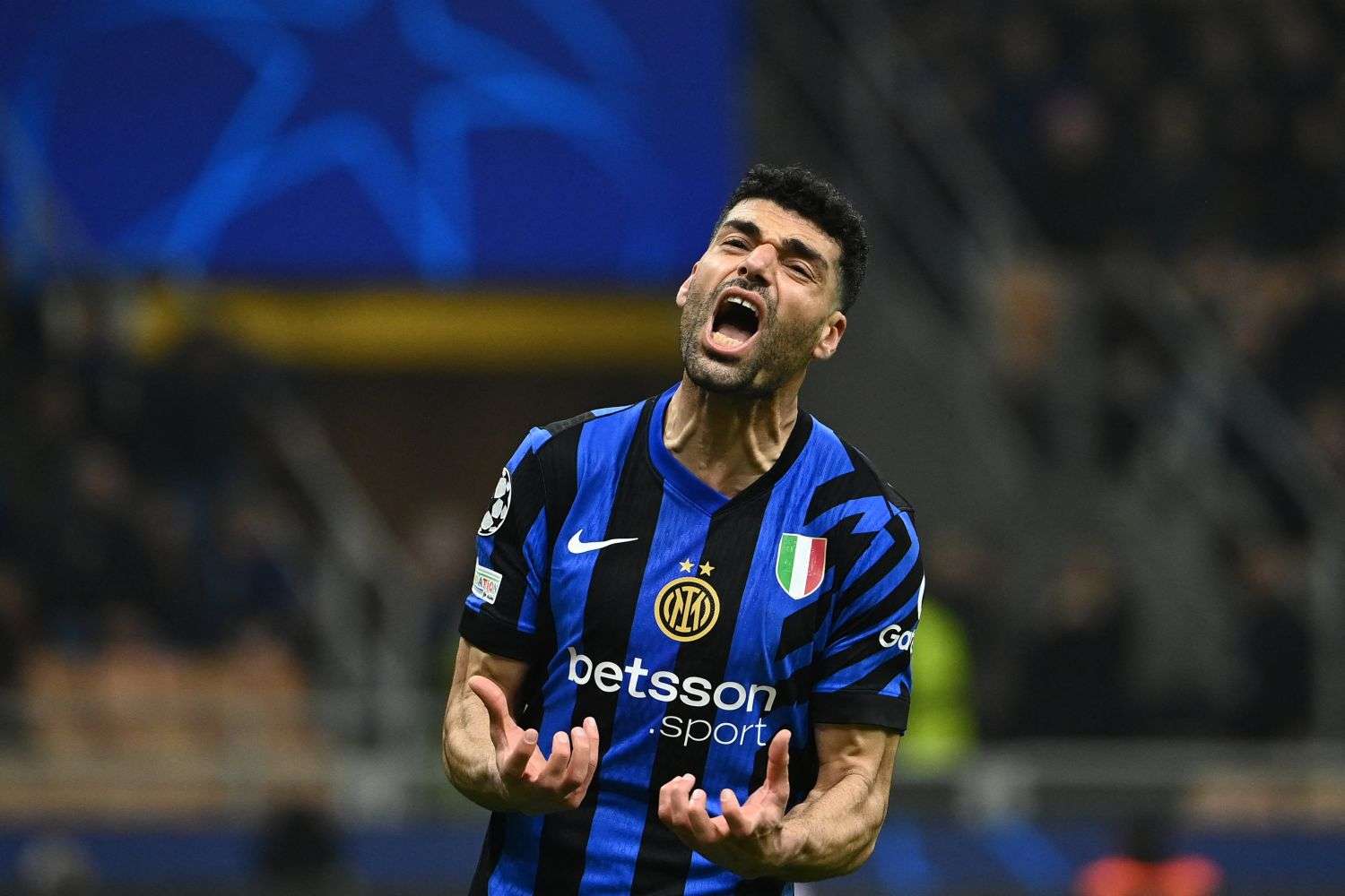 taremi.inter.2024.2025.disperato.jpg