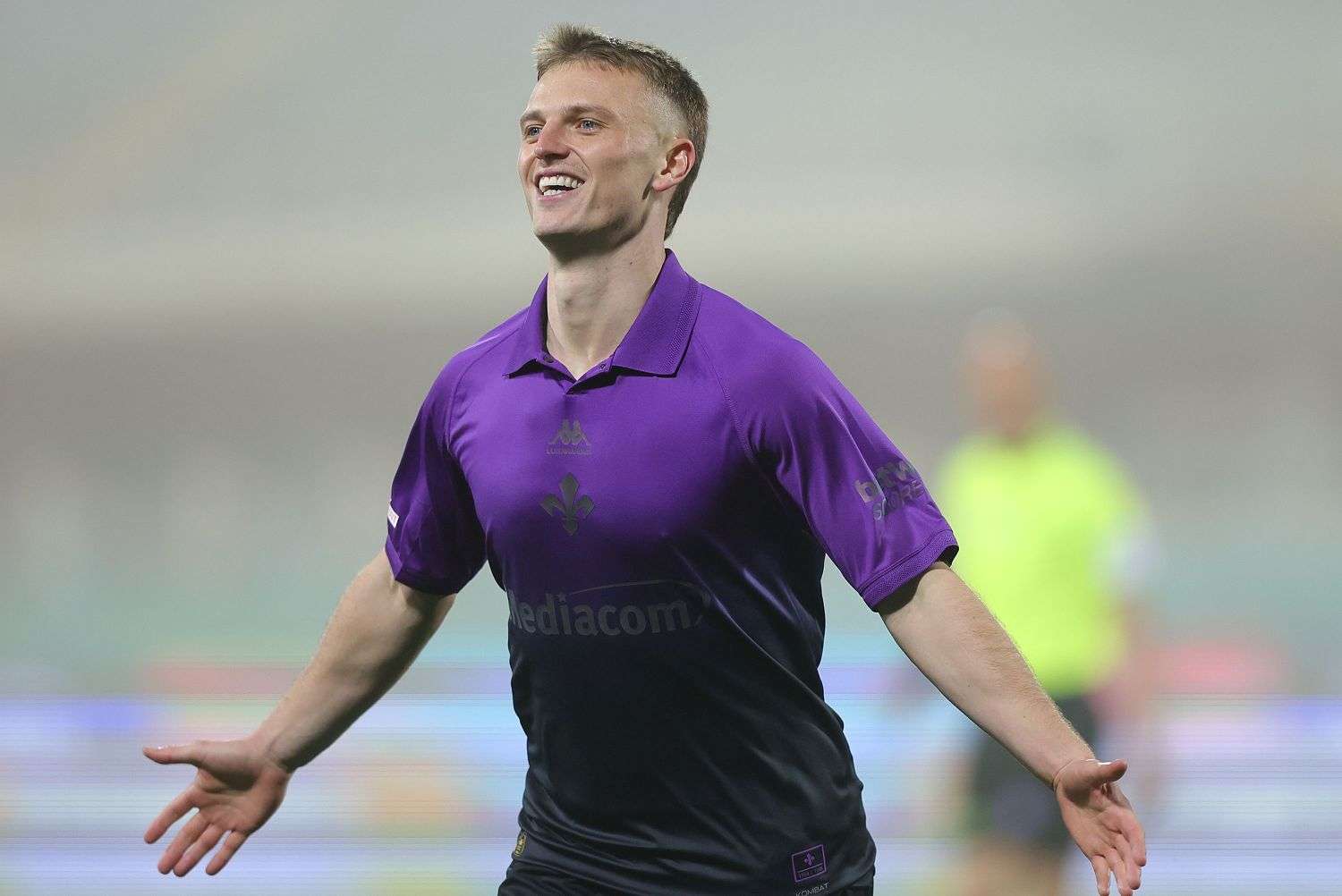gudmundsson.fiorentina.esulta.2024.25.jpg