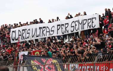 Claris.striscione.curva.Monza.2025.jpg