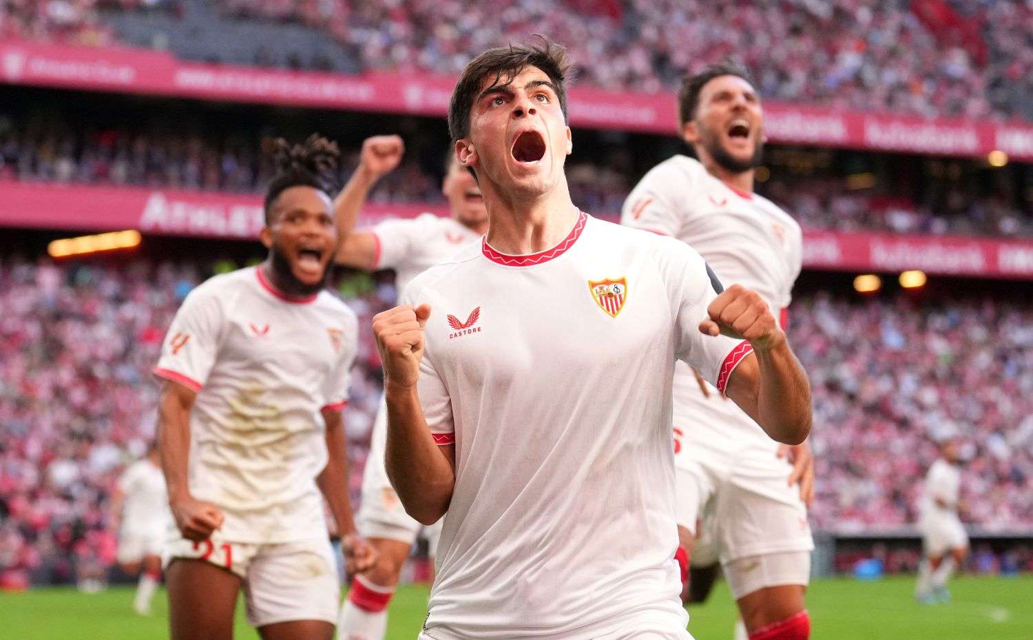 juanlu.sanchez.siviglia.2024.2025.esulta.jpg