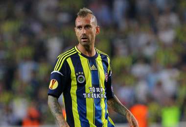 foto.calciomercato.com.meireles.fenerbahce.primo.piano.2012.2013.jpg