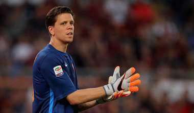 szczesny.roma.2015.16.guanti.jpg