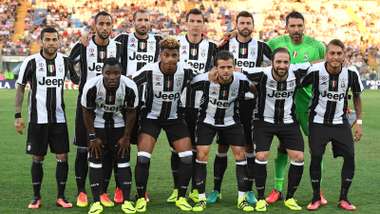 Juventus.2016.17.jpg