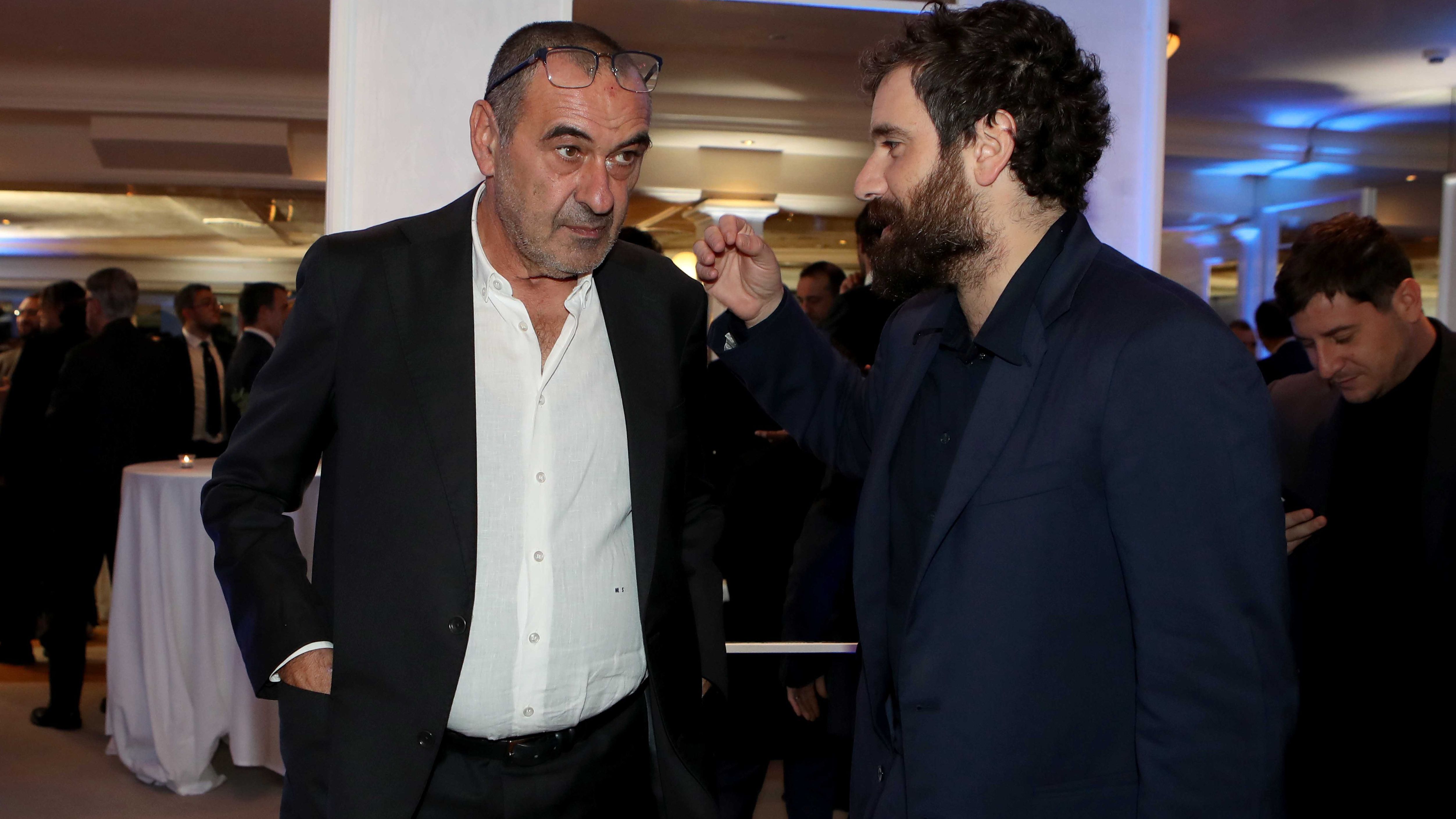 Perché Tommaso Paradiso ha una mano fasciata a Sanremo 2026