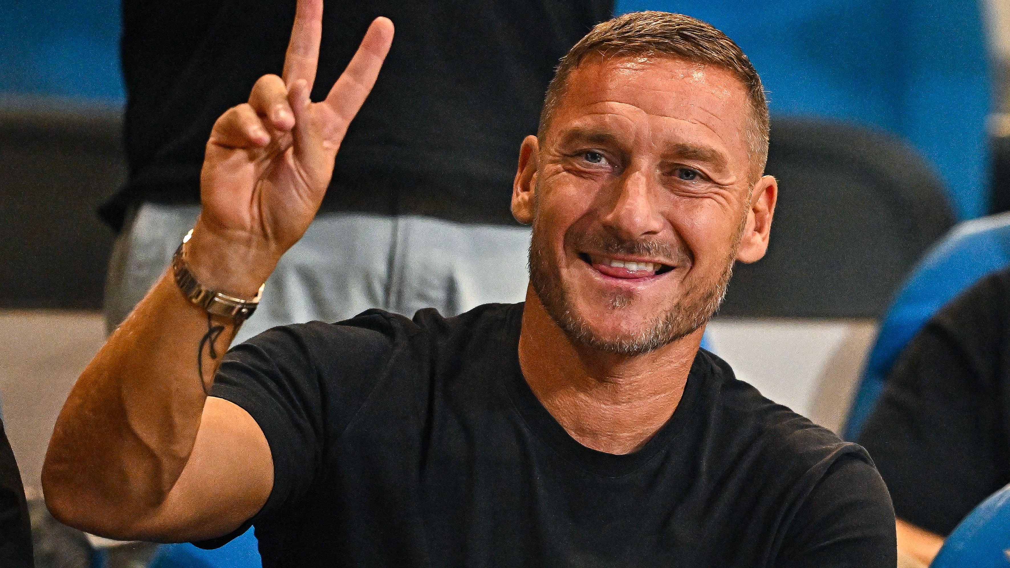 Totti su Roma-Inter: "Niente giacca e cravatta, ci vorrà l'elmetto. Lautaro Martinez o Dybala? Io scelgo Cristante"