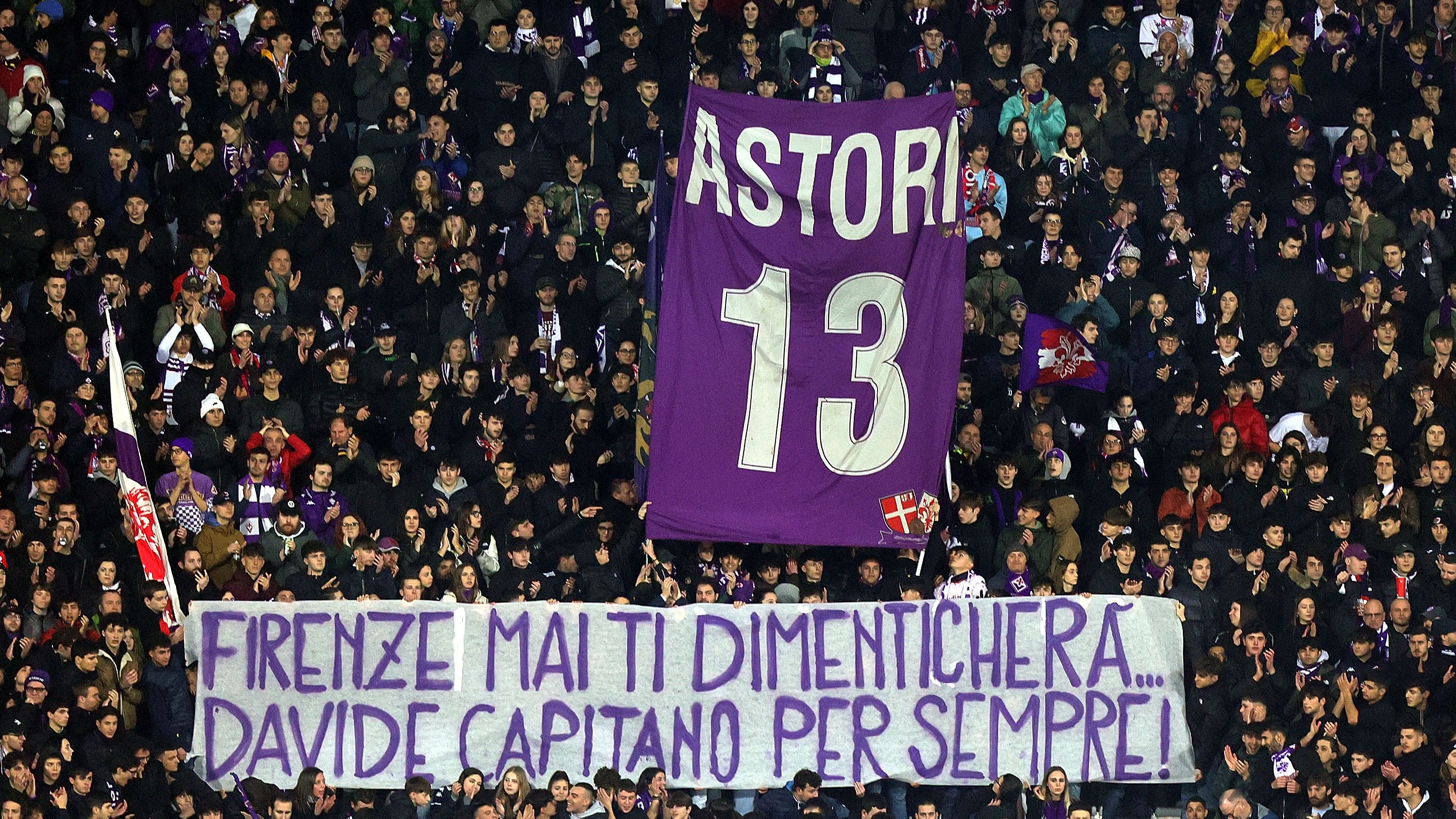 Udinese-Fiorentina nel ricordo di Astori, lacrime e commozione. Ranieri: “Aiutava tutti”