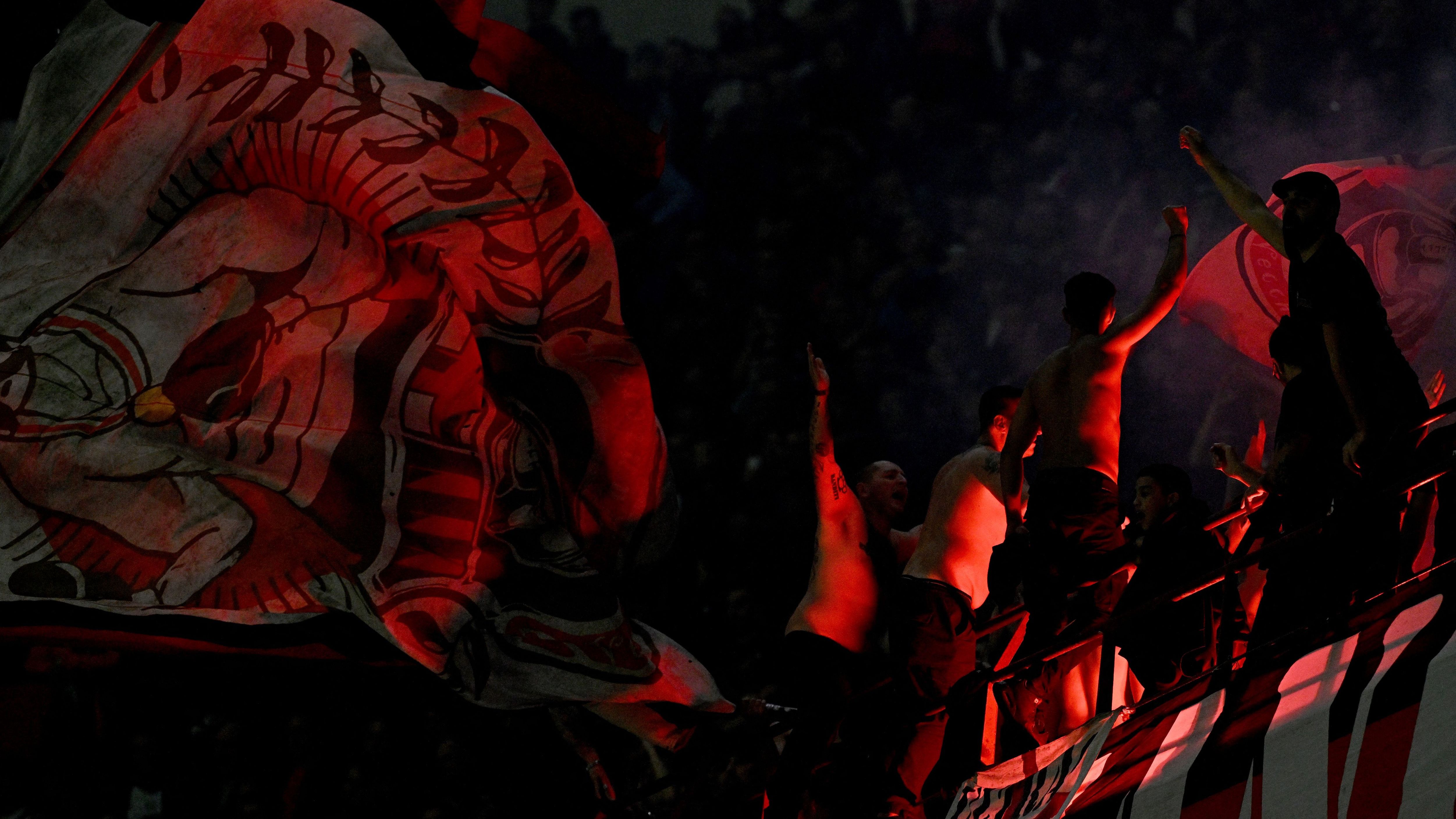 Milan, riecco la Curva Sud: contro la Fiorentina tornano bandiere e striscioni