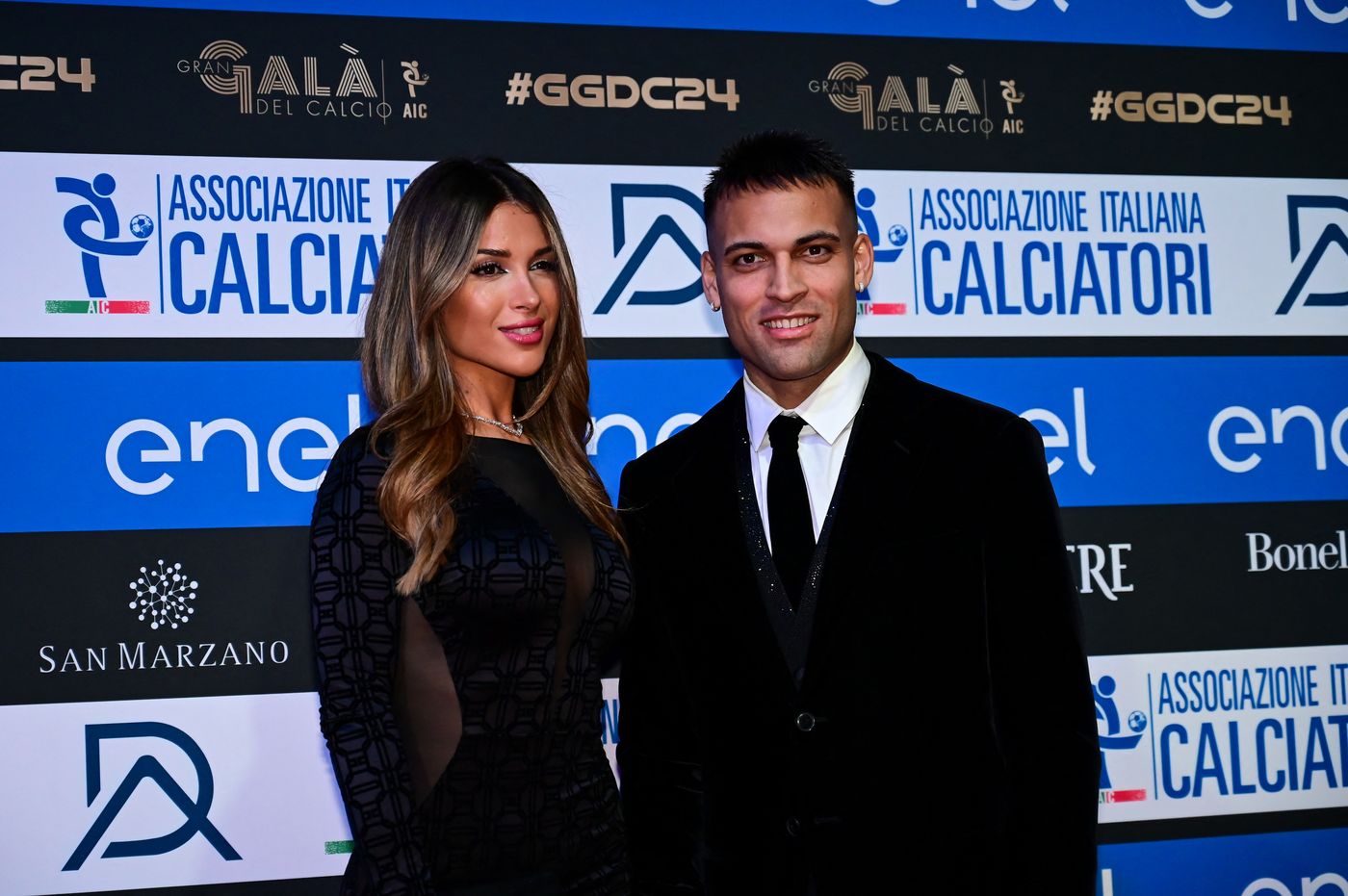 Lo sfogo social della moglie di Lautaro: "Oggi ho mangiato avanzi da un contenitore, la vita degli influencer non è come sembra"