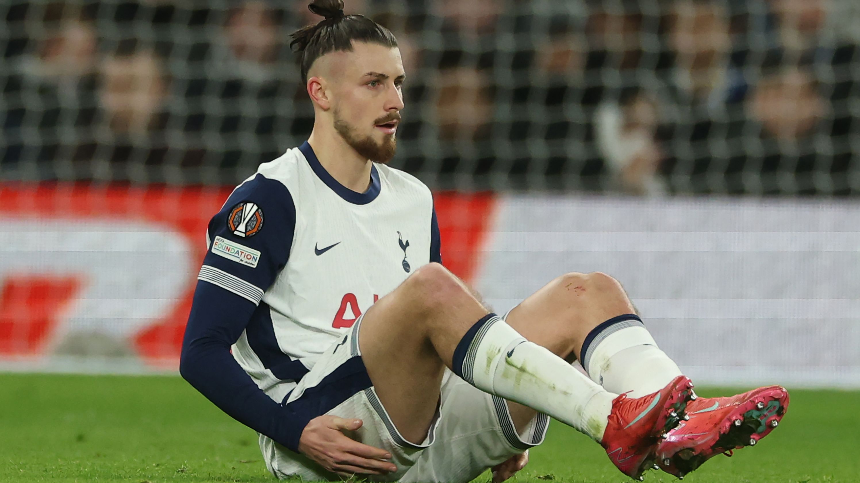 Roma, non solo Zirkzee e Raspadori in attacco: anche un difensore, Disasi o Dragusin