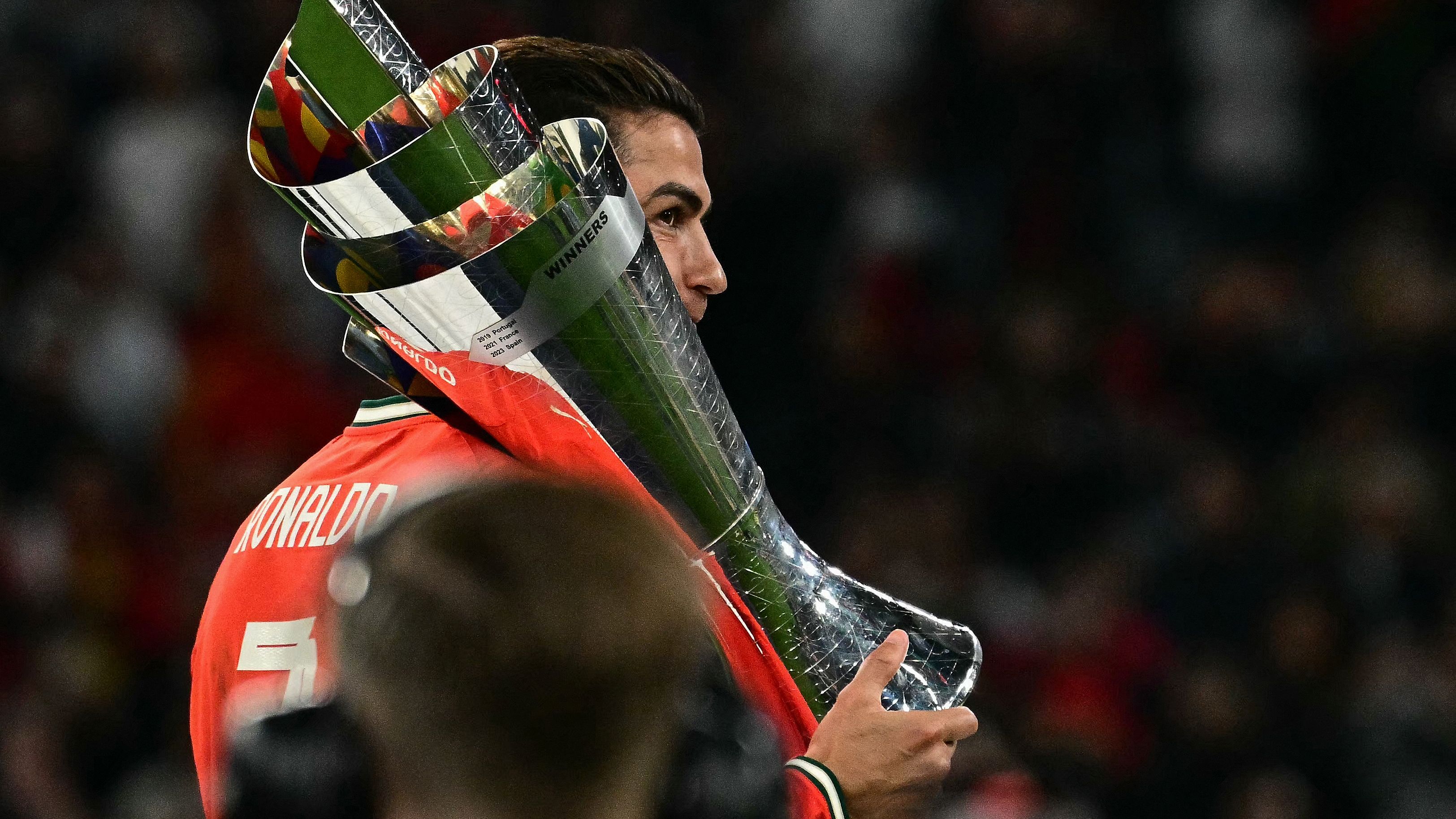 TOPSHOT-FBL-EUR-NATIONS-POR-ESP-TROPHY