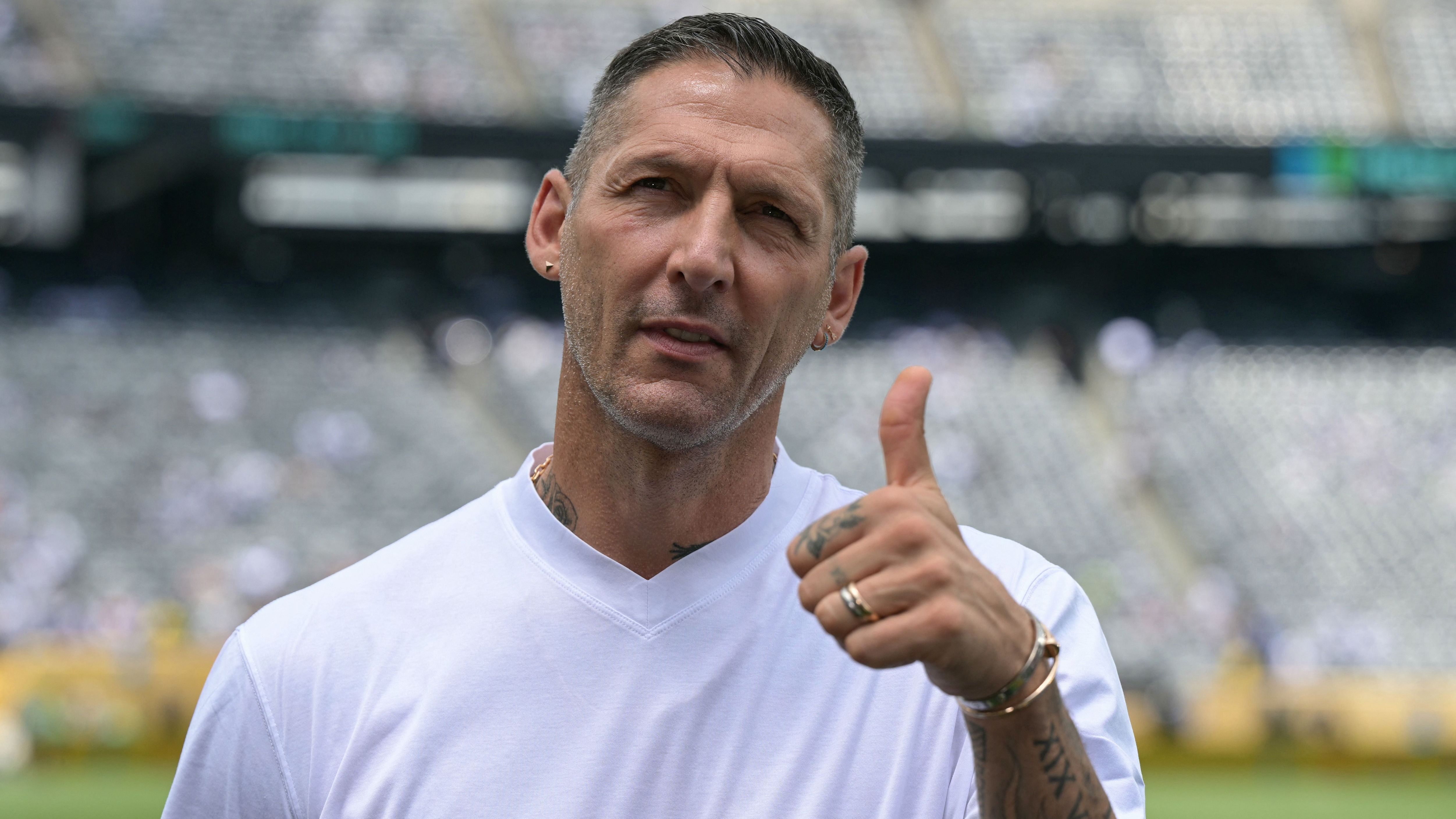 Materazzi: “Nesta il più forte di tutti, anche di Maldini e Baresi. Il 5 maggio? Baratterei quello Scudetto con altri 2 o 3”