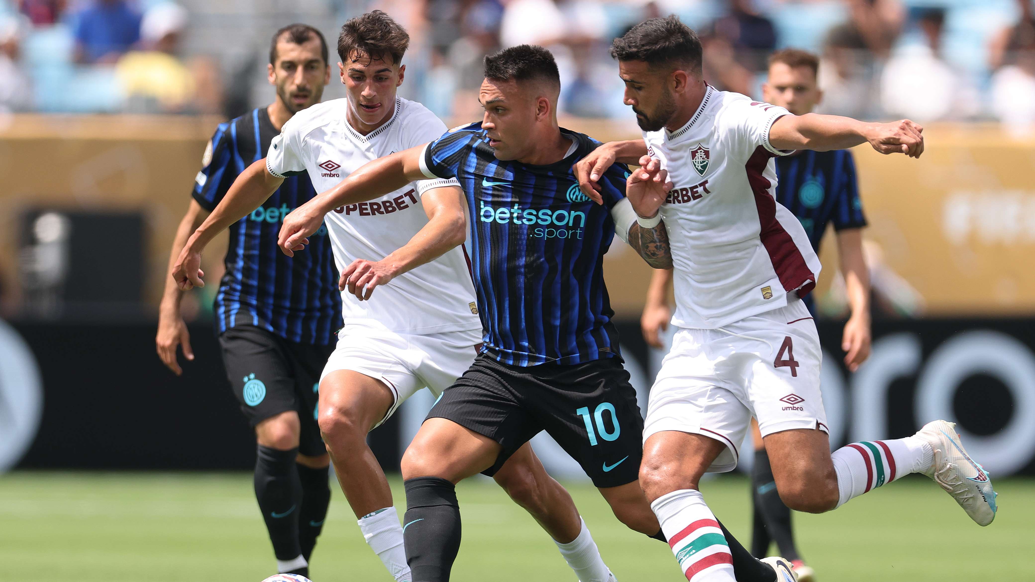https://assets.calciomercato.com/images/v3/getty-2223963180/crop/MM5DIMJWGA5DEMZUGA5G433XMU5DAORQ/GettyImages-2223963180.jpg?quality=60&auto=webp&format=pjpg Facundo Bernal, nome nuovo per il Torino