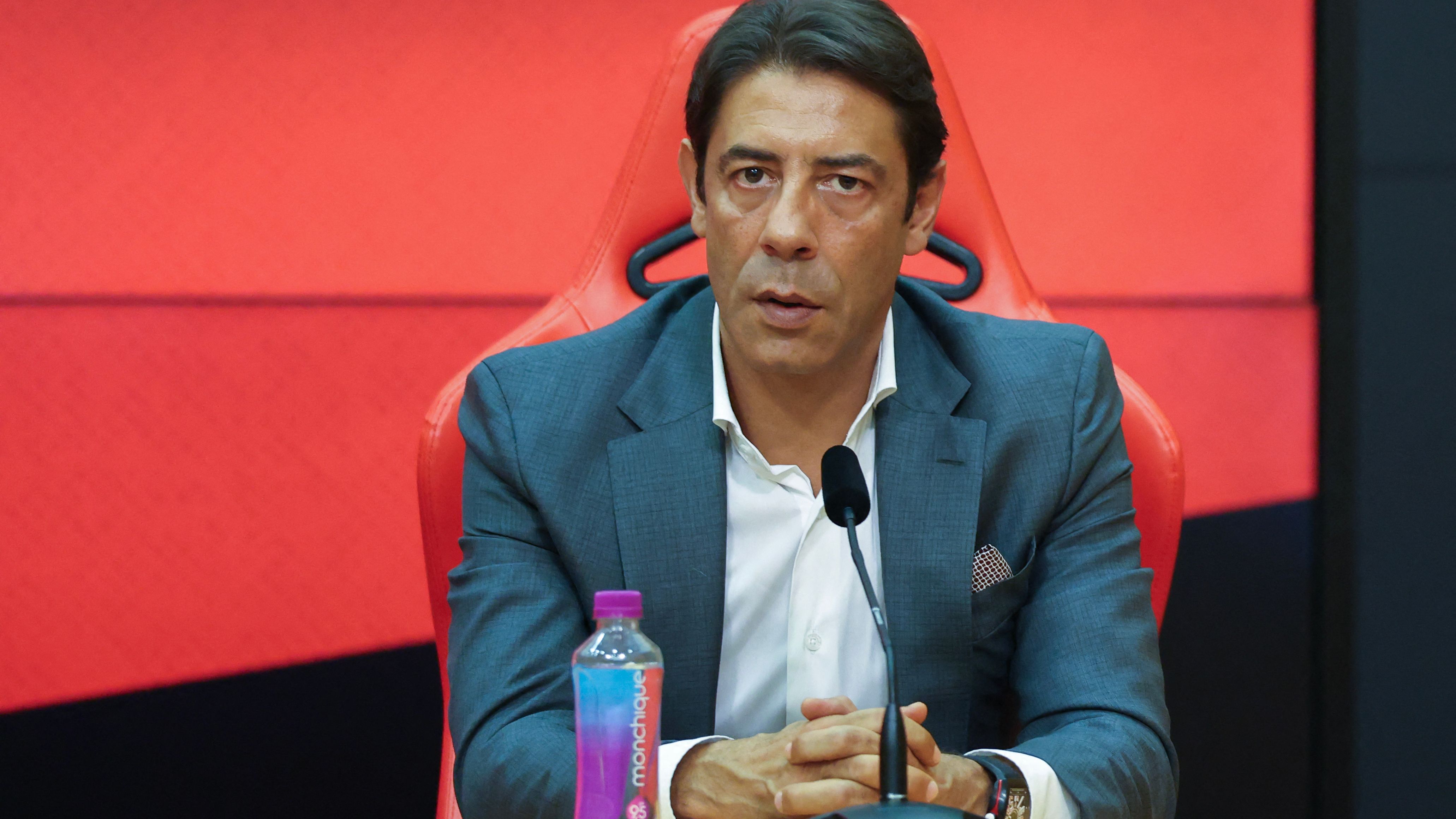 Benfica, Manuel Rui Costa duro con la Uefa: "Prestianni non è un razzista, la sua assenza contro il Real Madrid è ingiustificata"
