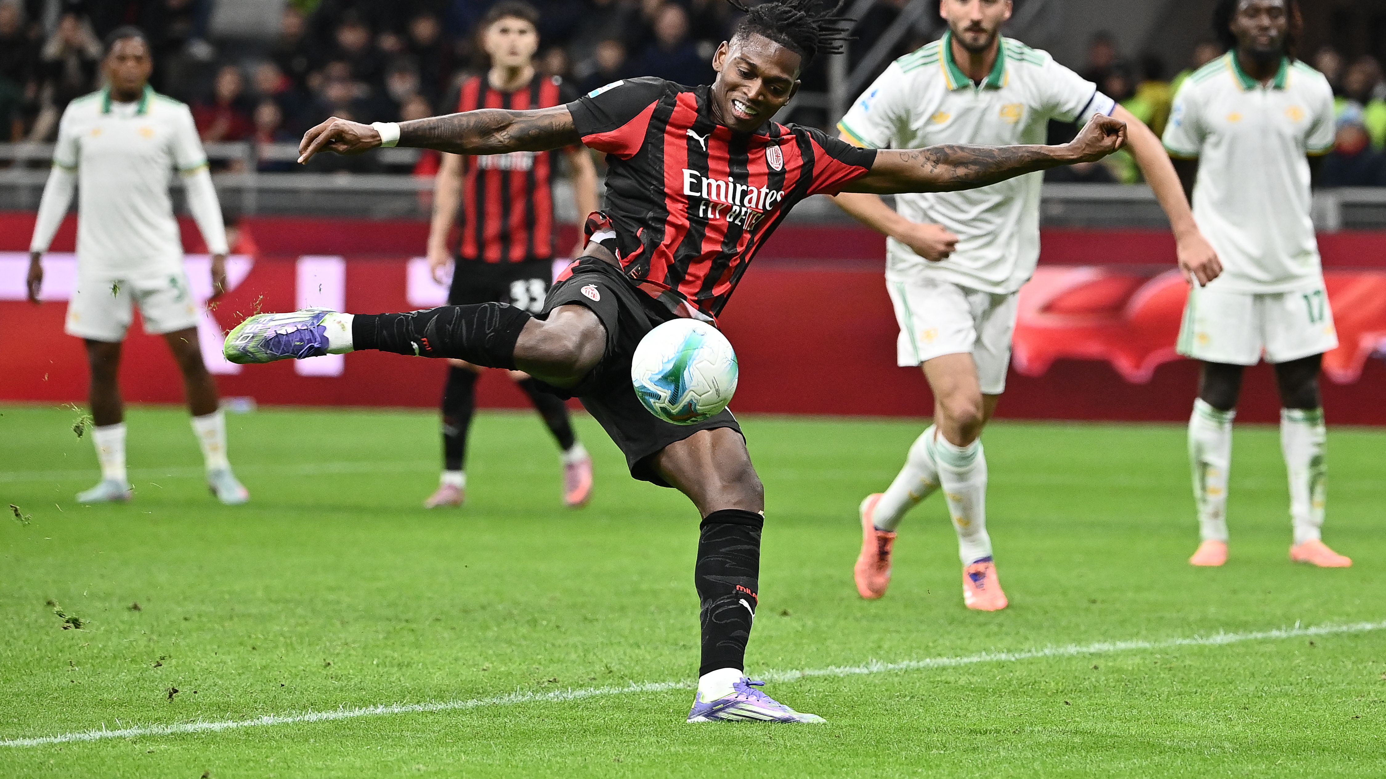 Milan, Roma, Como o Juventus: chi va in Champions League se si arriva a pari punti? Cosa succede: scontri diretti, differenza reti e classifica avulsa, il regolamento