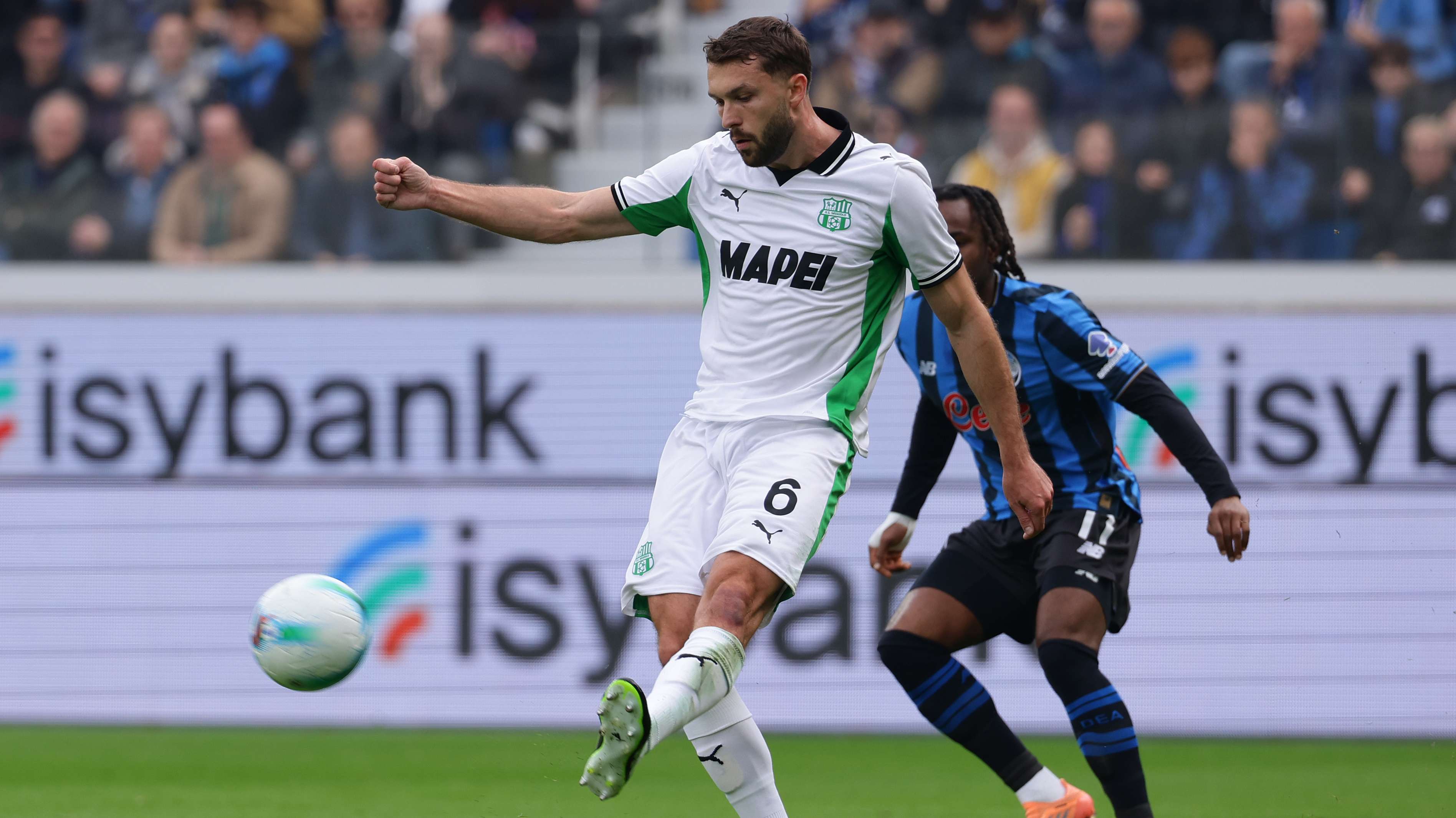 https://assets.calciomercato.com/images/v3/getty-2245314025/crop/MM5DGNZZGI5DEMJTGM5G433XMU5DAORVGE======/GettyImages-2245314025.jpg?quality=60&auto=webp&format=pjpg Sassuolo, ufficiali la cessione di Tressoldi e il riscatto di Walukiewicz