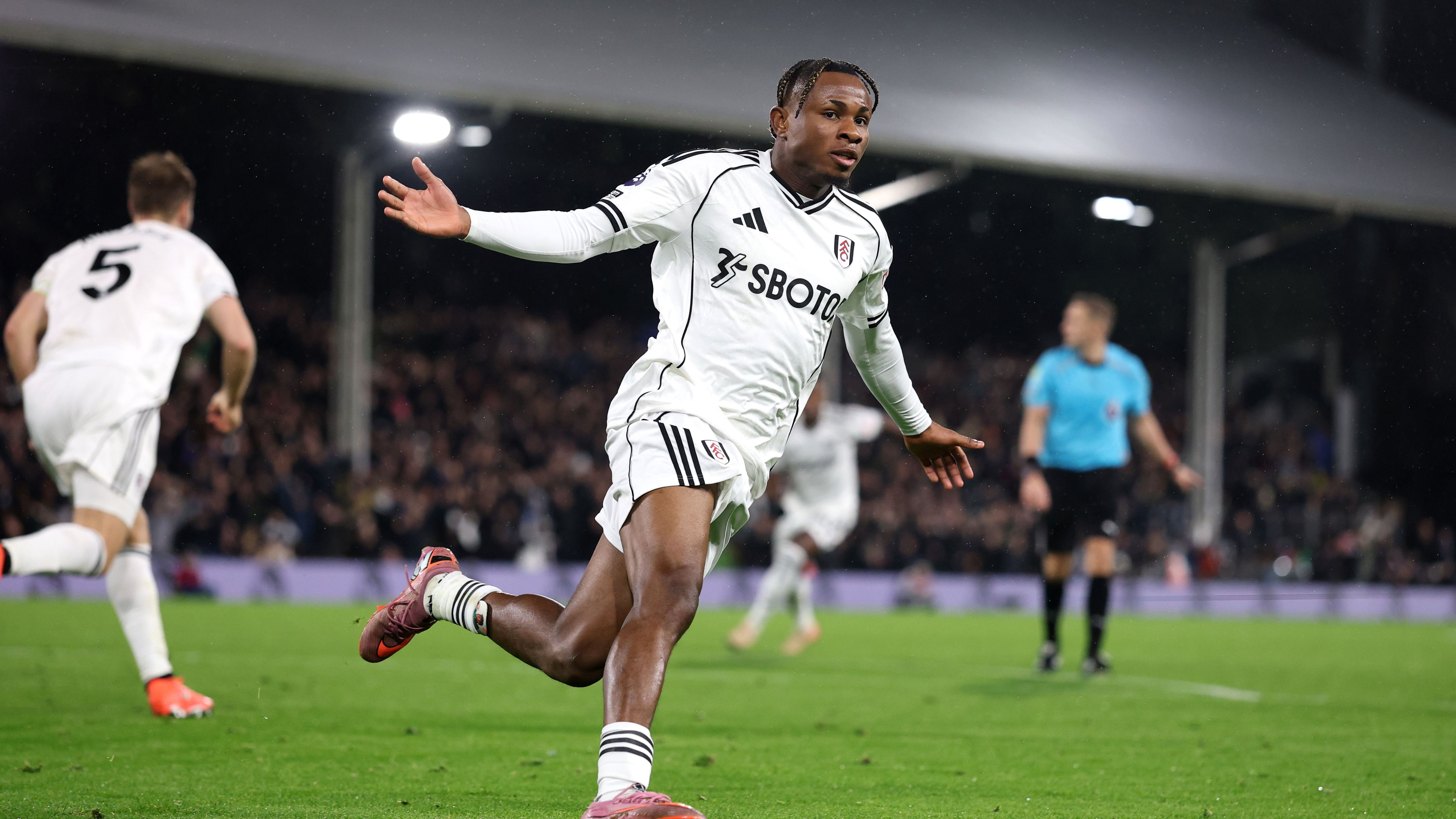 Milan, Chukwueze è on fire: ecco a quanto è fissato il diritto di riscatto per il Fulham | Calciomercato