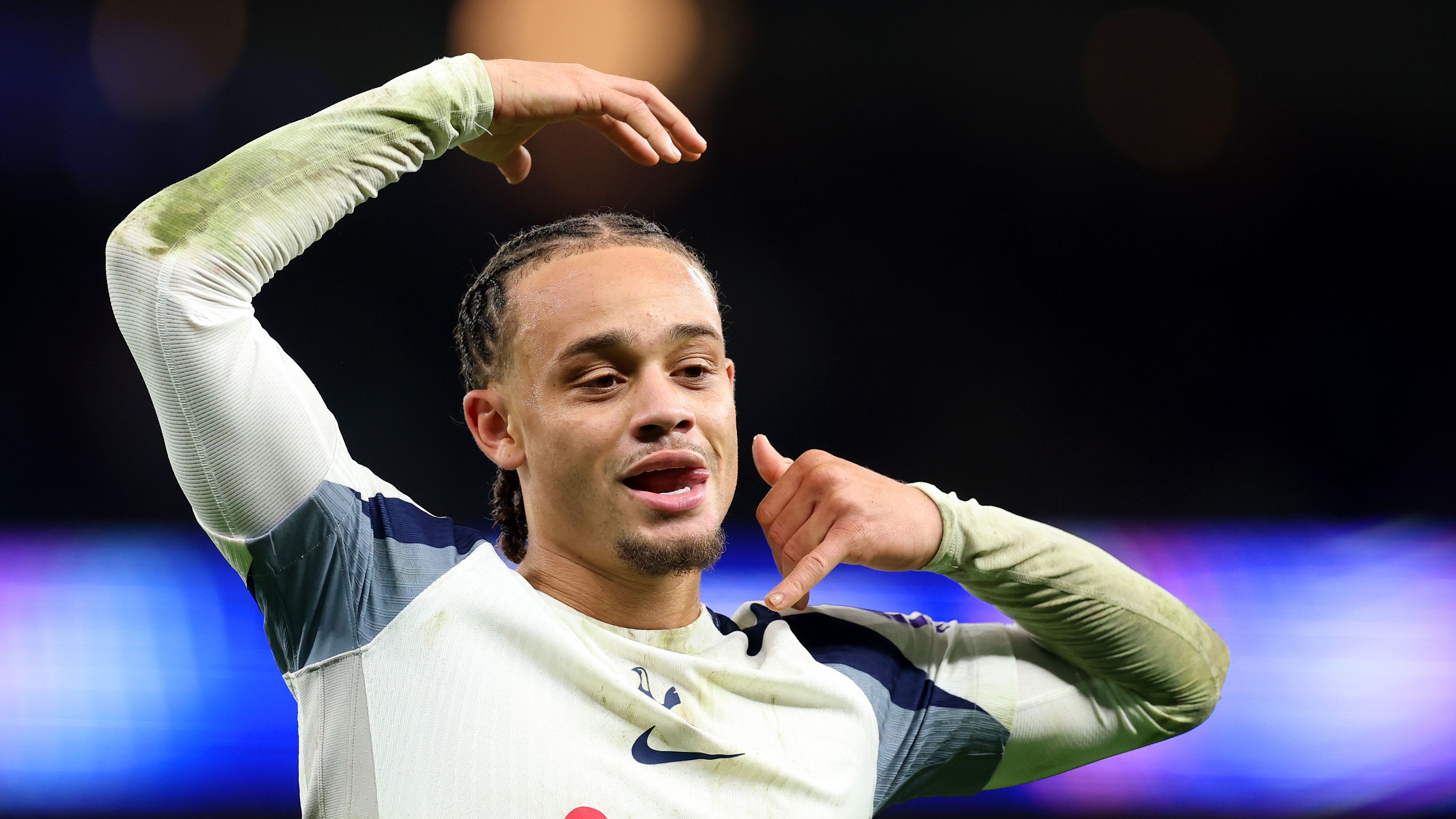 Agente Xavi Simmons: "