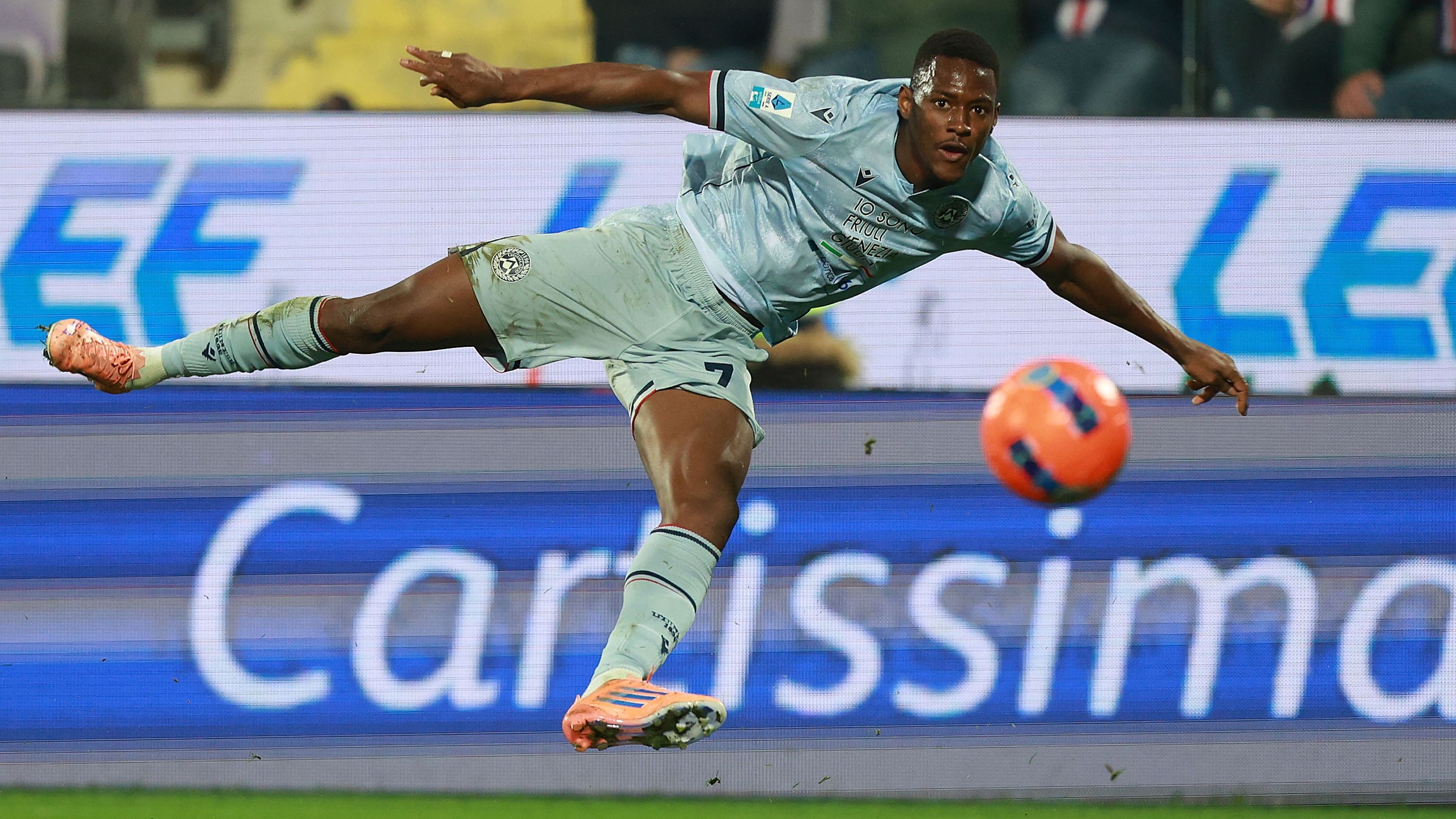 Udinese, Idrissa Gueye fermato alla frontiera: guidava con una patente falsa