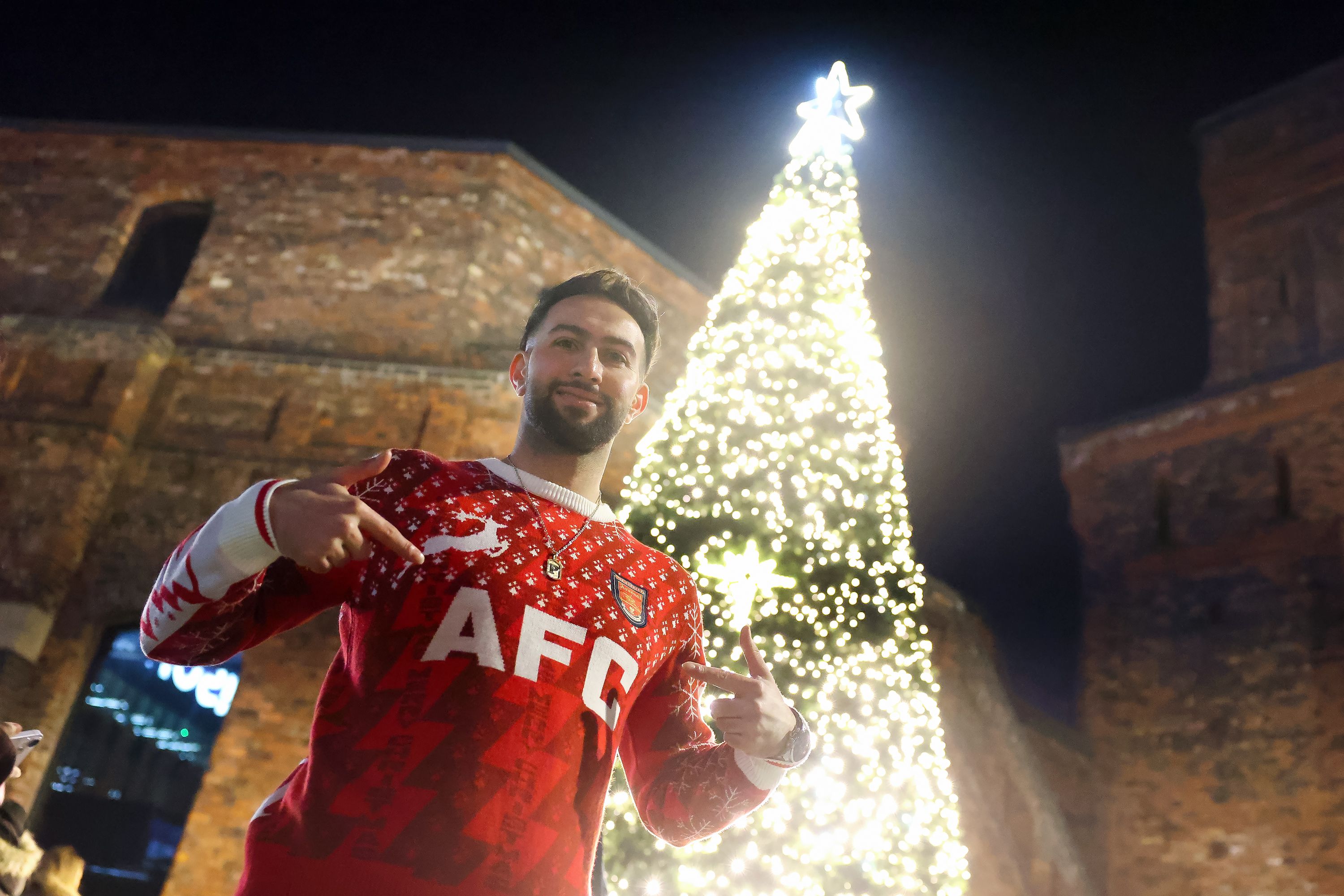 Premier League, una sola partita nel Boxing Day: i tifosi protestano