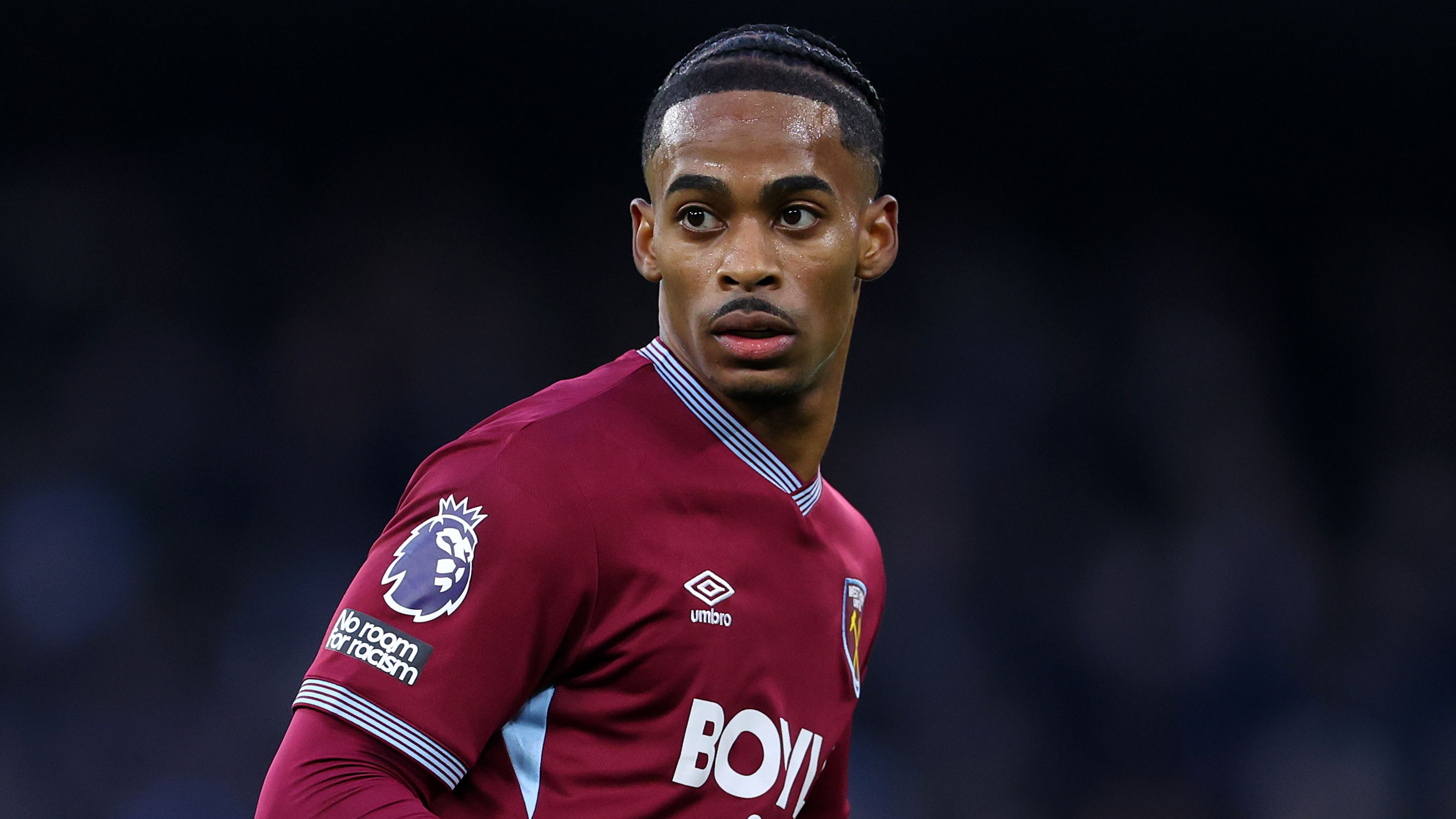 Il Milan si inserisce come outsider nella corsa all'ala del West Ham, valutata 35 milioni di sterline, dopo la retrocessione dalla Premier League