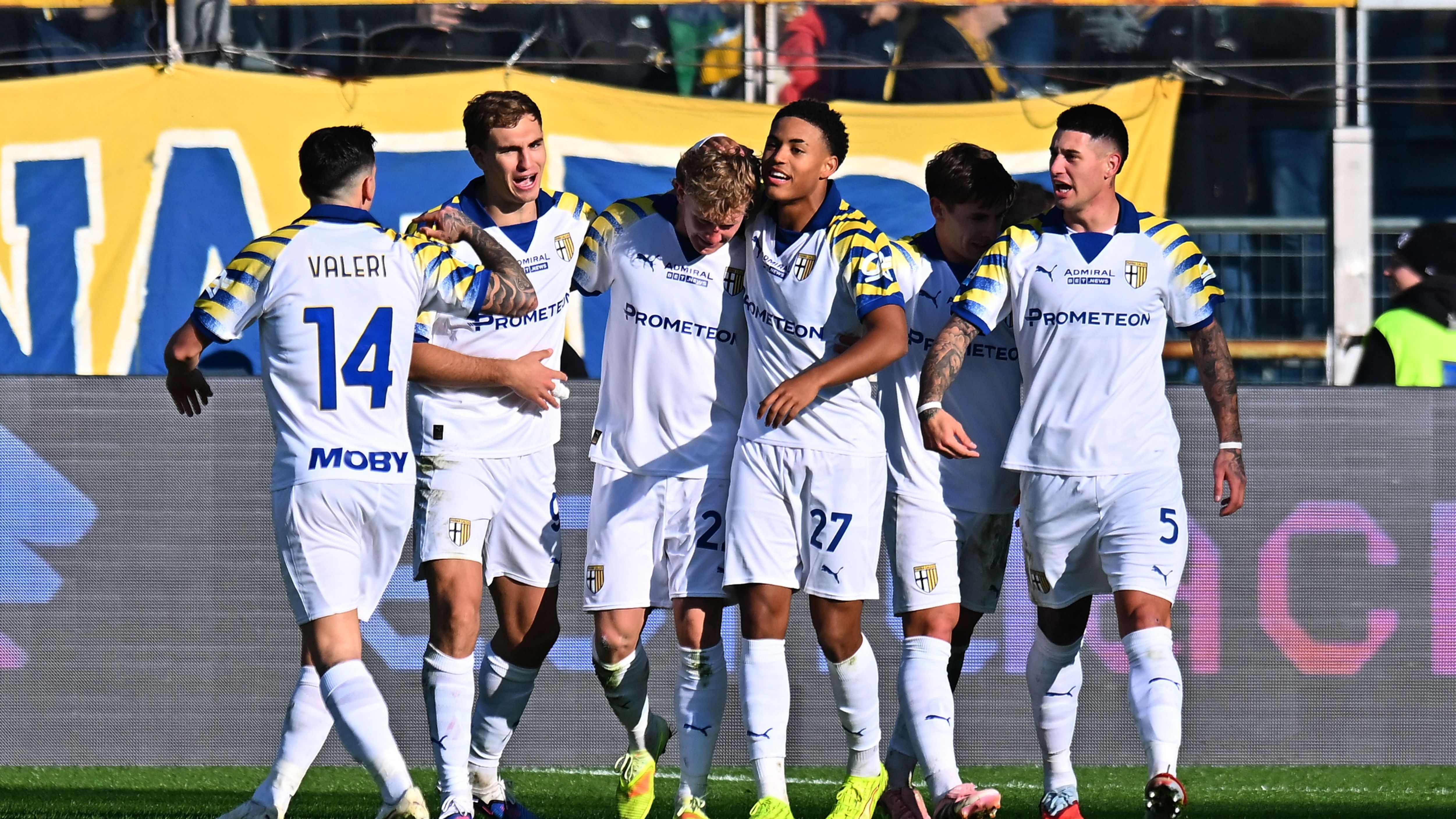 La Fiorentina torna a sprofondare negli abissi, l'incubo non ha fine: vince il Parma 1-0, viola sempre più ultimi