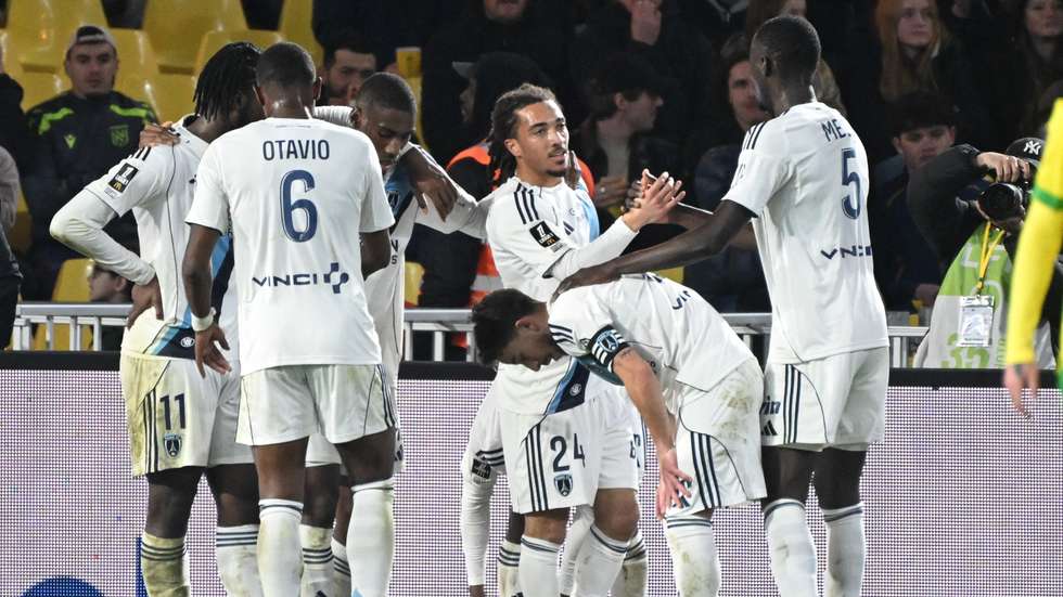 Koleosho brilla sin da subito con il Paris FC: l'azzurrino in goal al ...