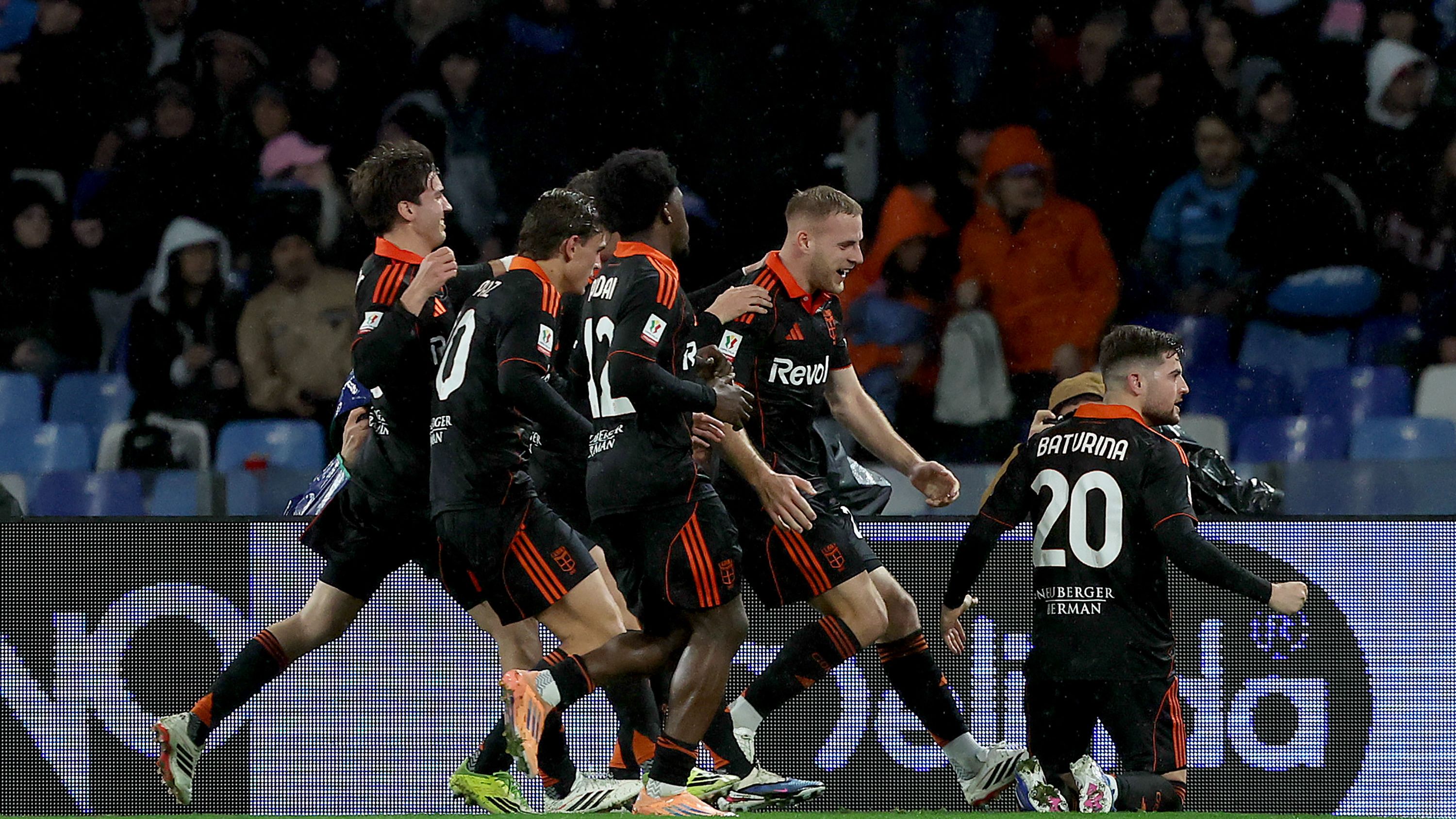 Il Como passa ai calci di rigore e va in semifinale di Coppa Italia con l'Inter: Napoli ko