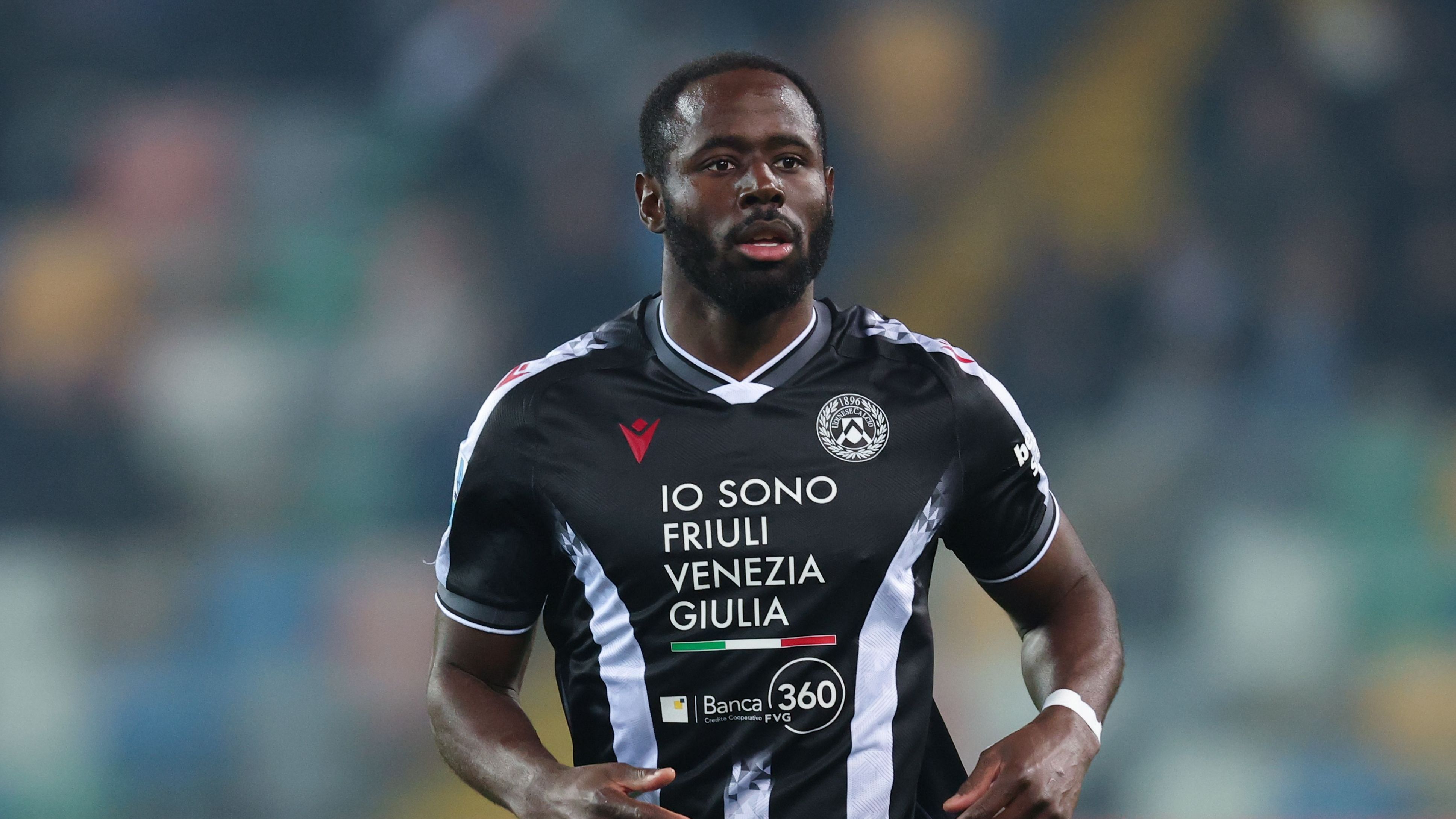 Udinese, infortunio Davis: fuori al 75' contro il Milan: cosa si è fatto e le sue condizioni