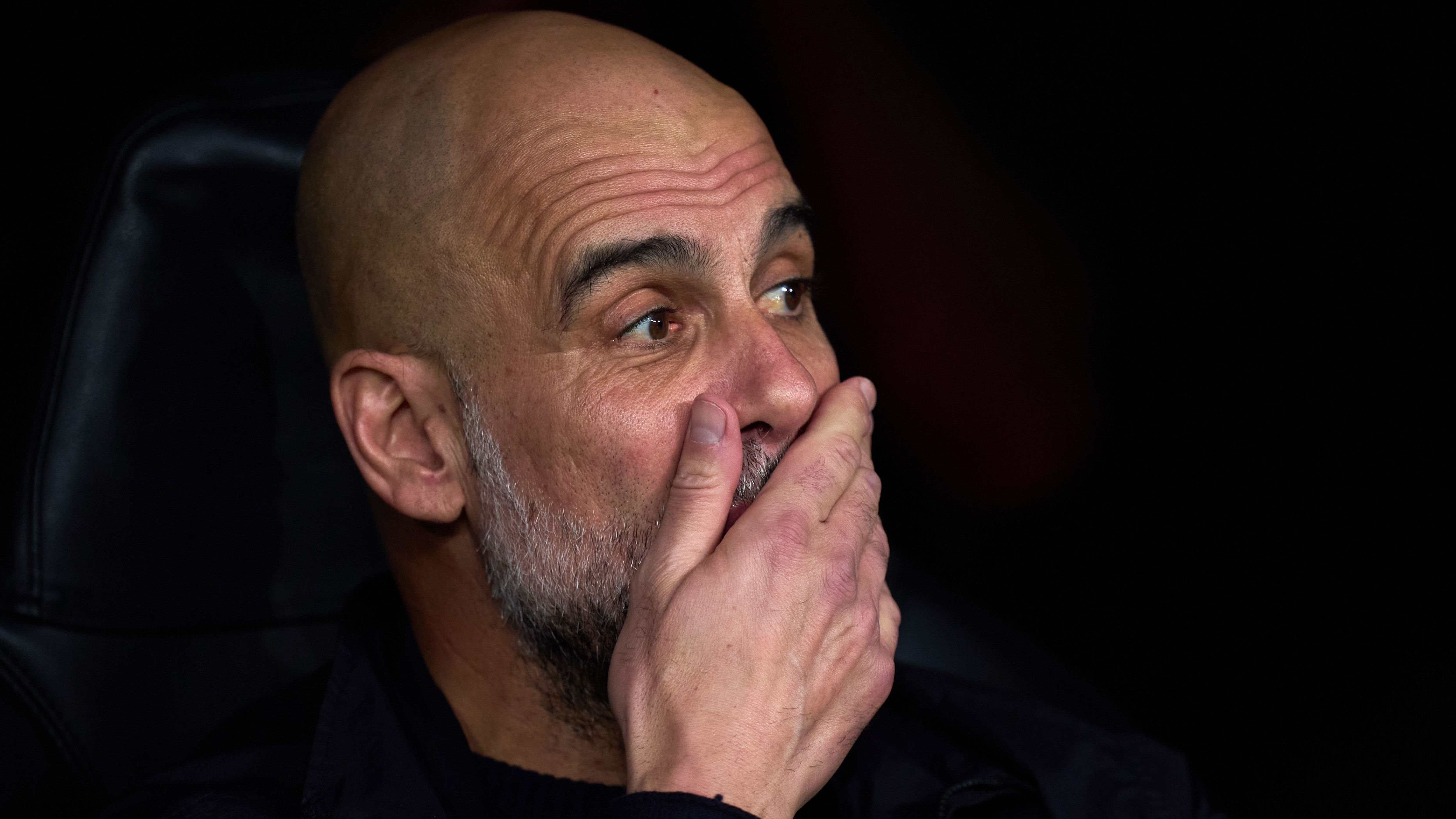 Manchester City, Guardiola: "Distratti nel riscaldamento dall'Arsenal? Non lo so, mi stavo bevendo una birra. Ora potete criticarmi per la formazione"