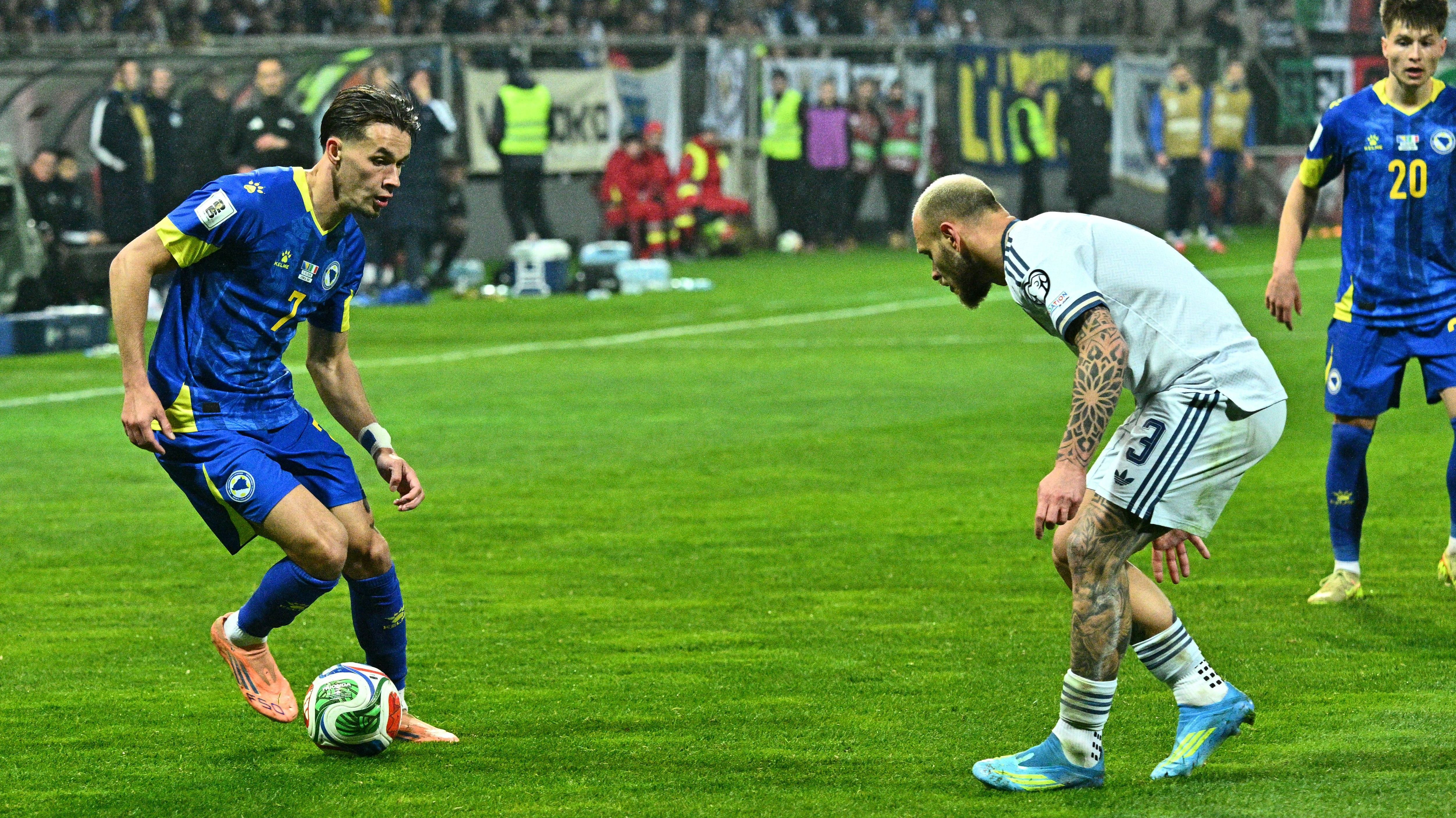 Bosnia-Italia, le pagelle di CM: Bastoni 3, Dimarco horror. Bajraktarevic brilla, Tabakovic per la storia